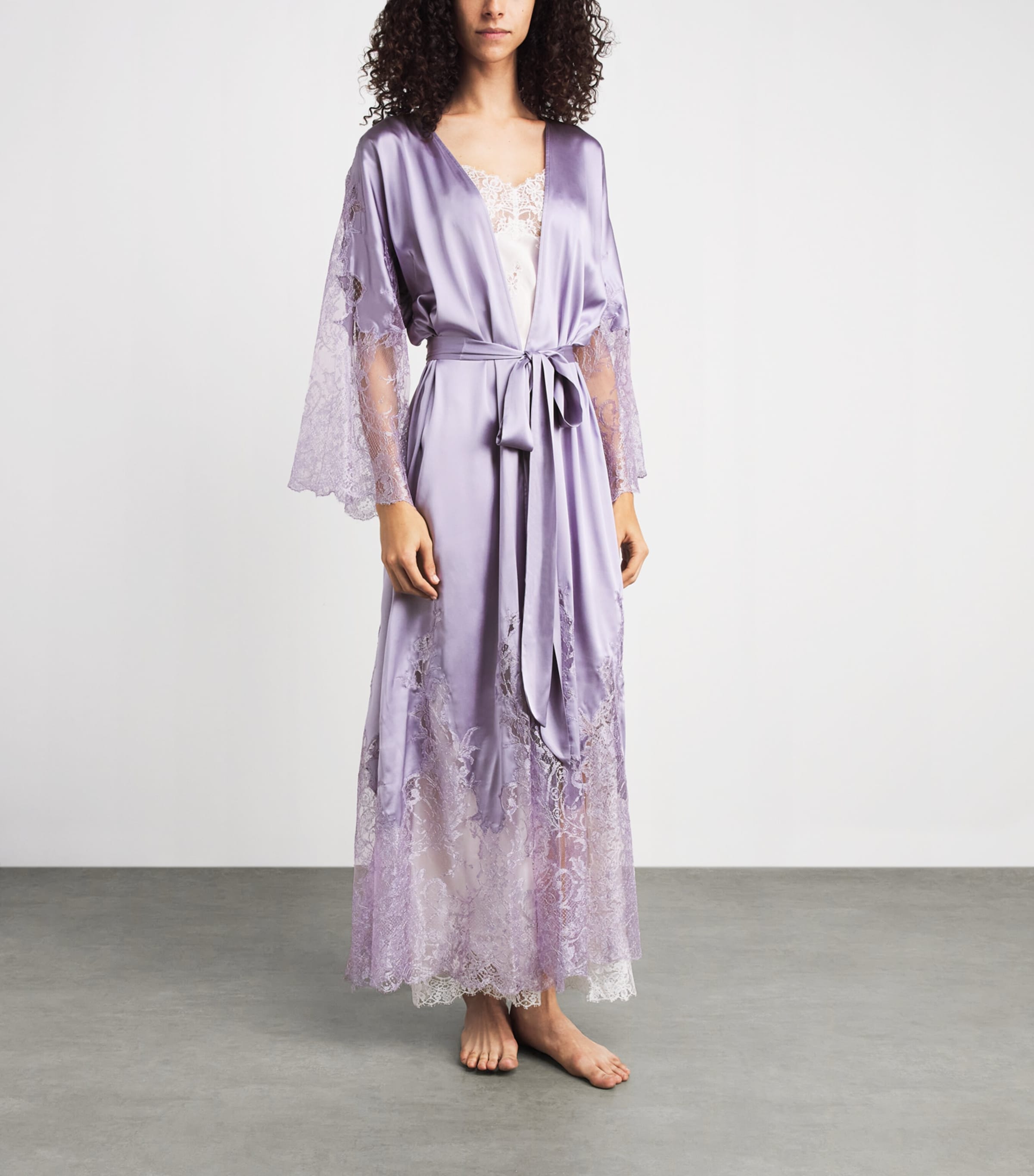 Rosamosario Womens Silk Lace-Trim Robe Lilac Image 2