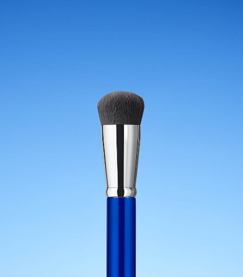 Liquid Foundation Brush NO COLOUR Image 2