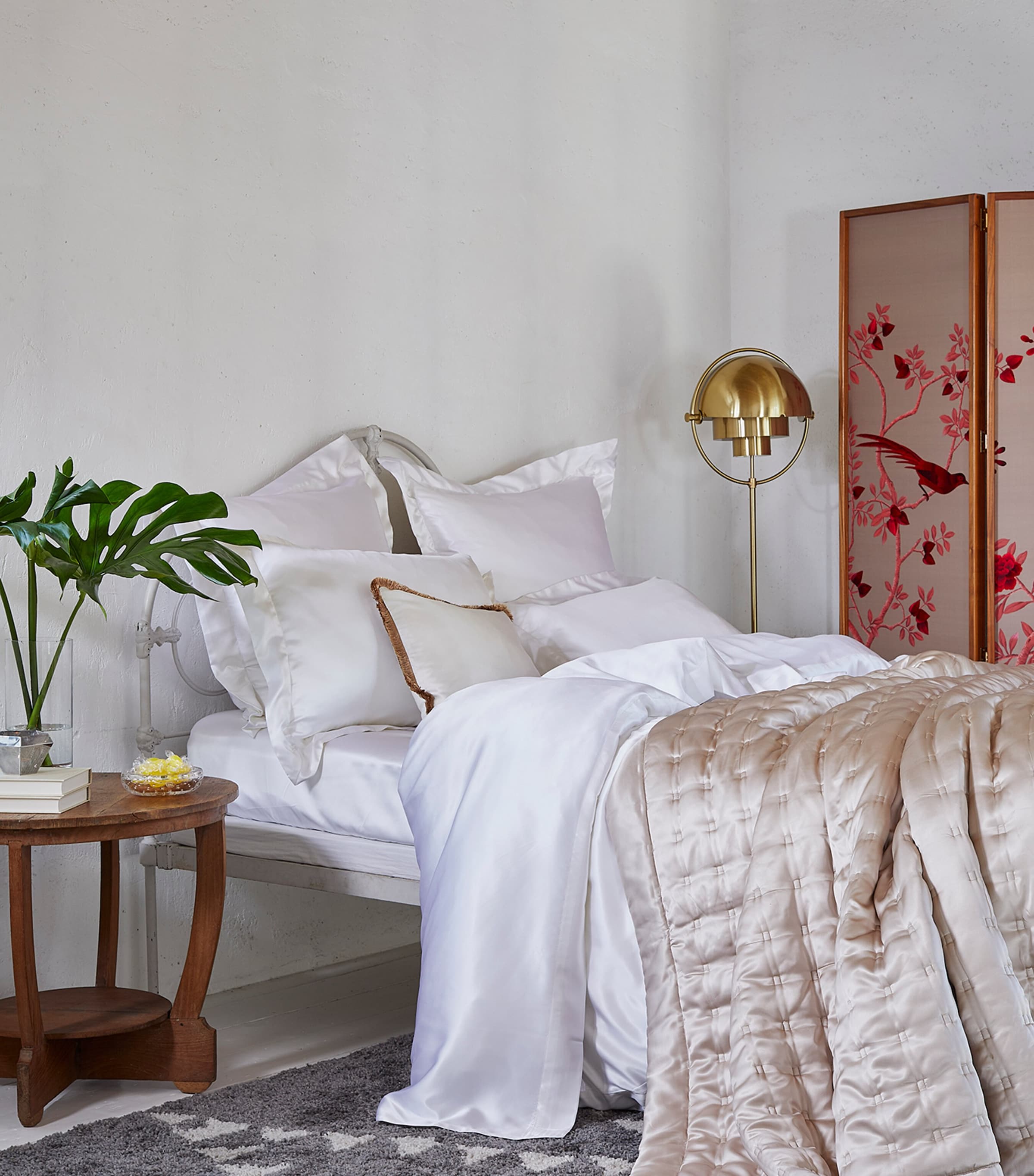 Silk Super King Windsor Bedspread (240cm x 240cm) BLUSH Image 2