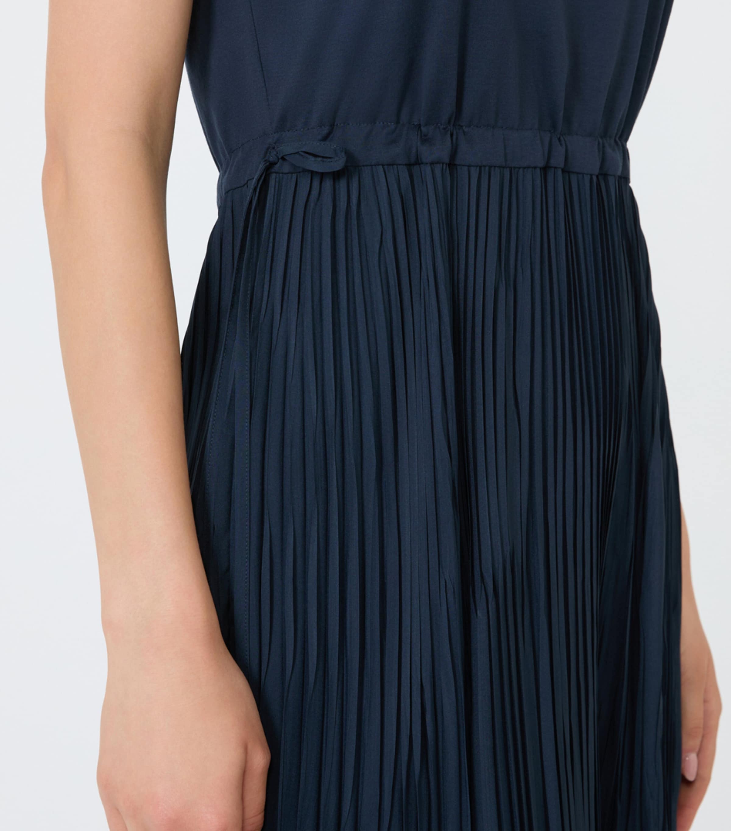 Weekend Max Mara Womens Pleated Maxi Dress Navy Image 5
