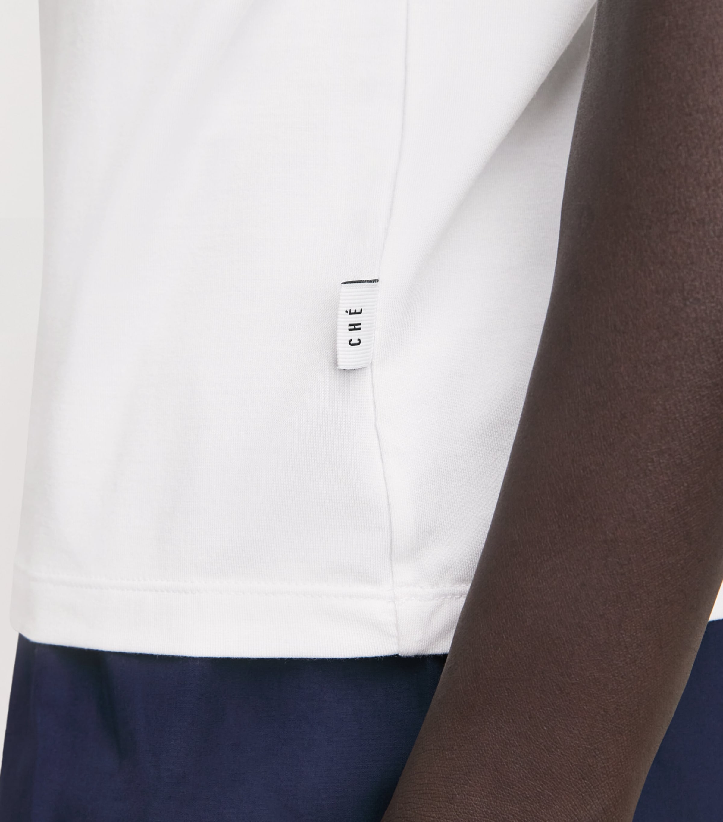 CHÉ Mens Modal-Blend Vest White Image 3