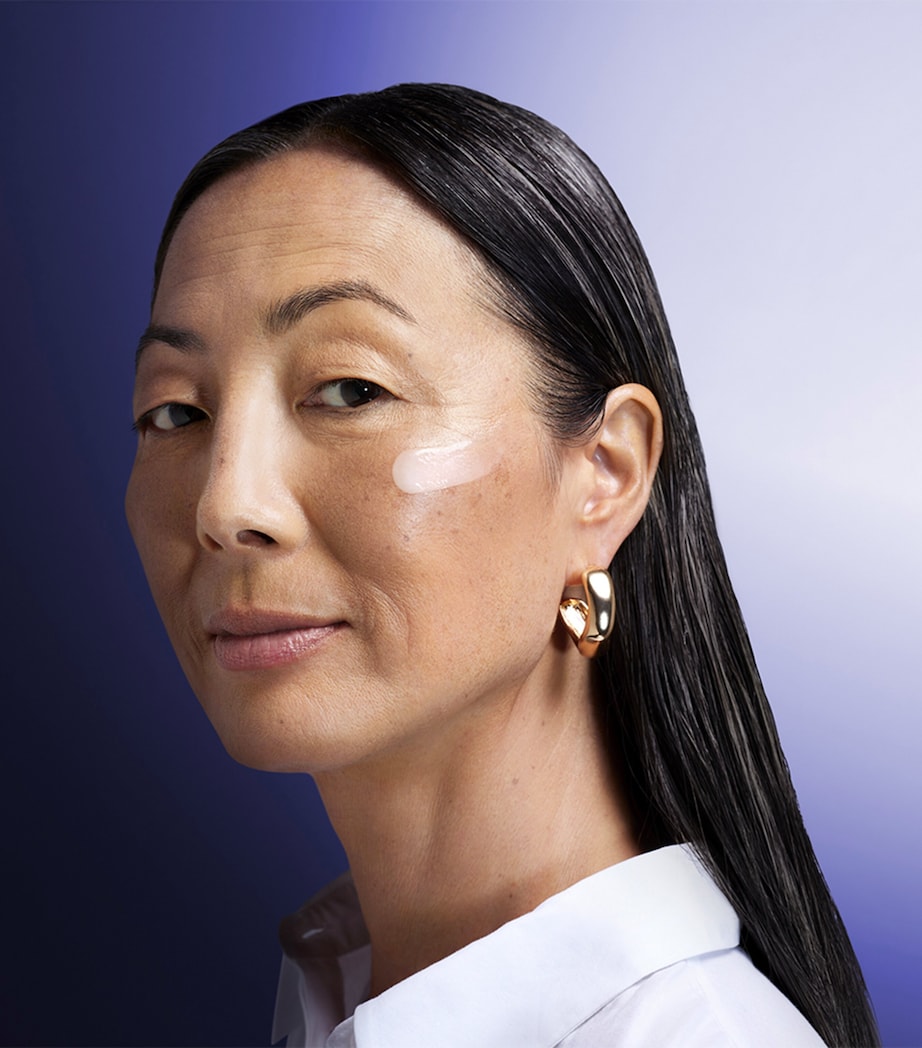 Vital Perfection LiftDefine Radiance Night Concentrate (40ml) NO COLOUR Image 2