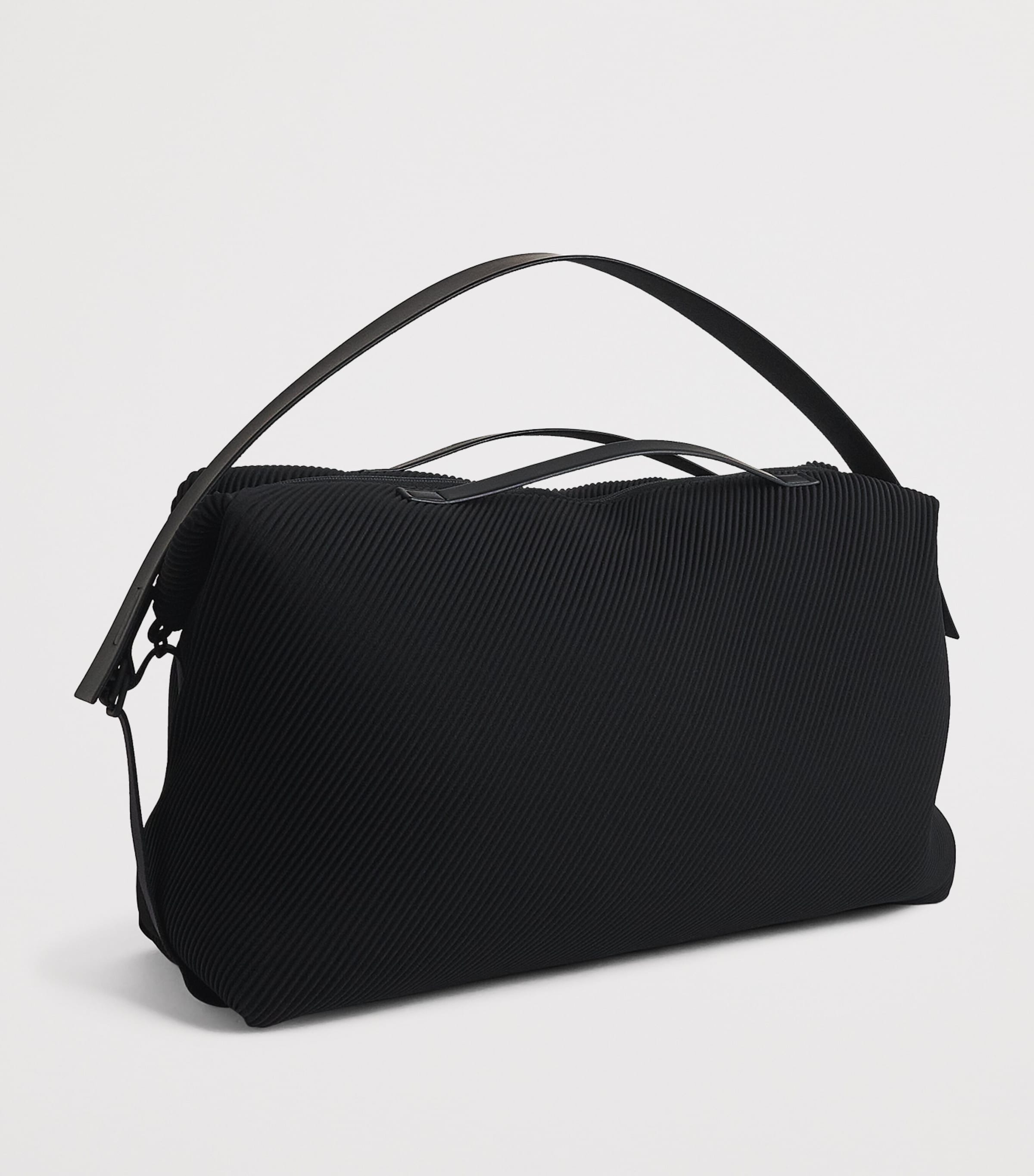 Pleated Duffle Bag 15-BLACK Image 3