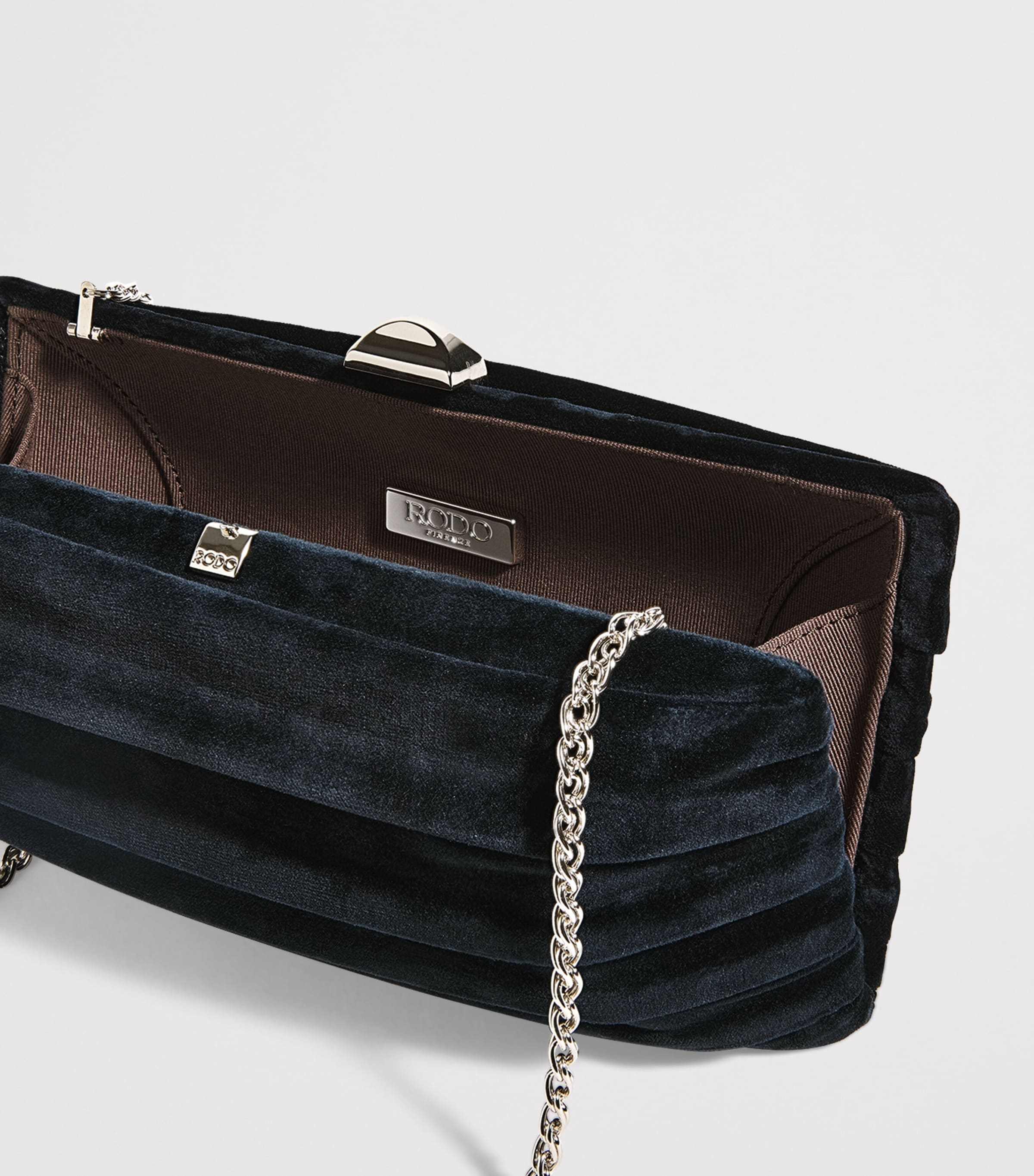 Velvet Plissé Clutch Bag 0301 NAVY Image 4