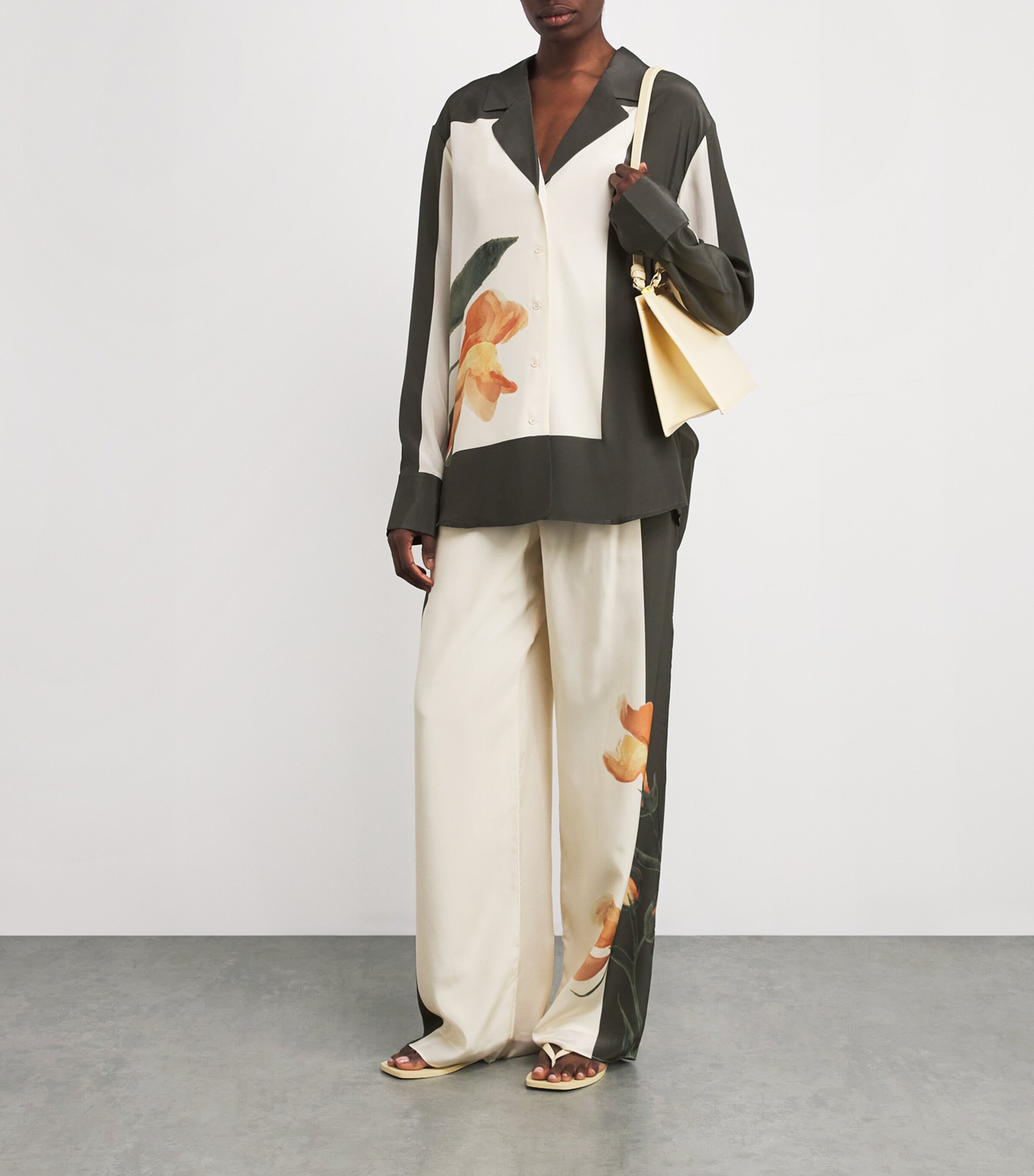 Silk Printed Constance Shirt IRIS FLORAL Image 2