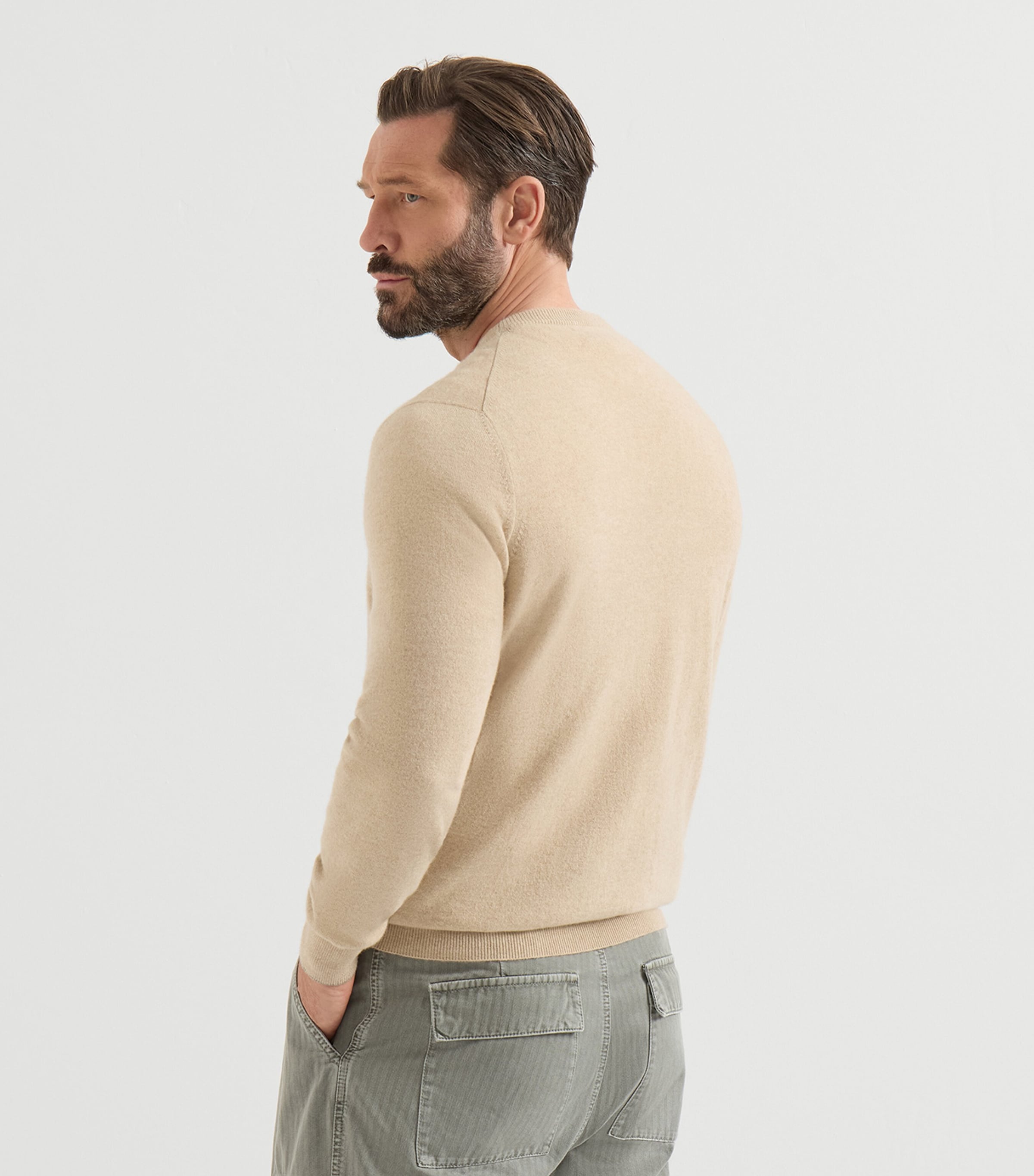 Brunello Cucinelli Mens Cashmere Crew-Neck Sweater Image 5
