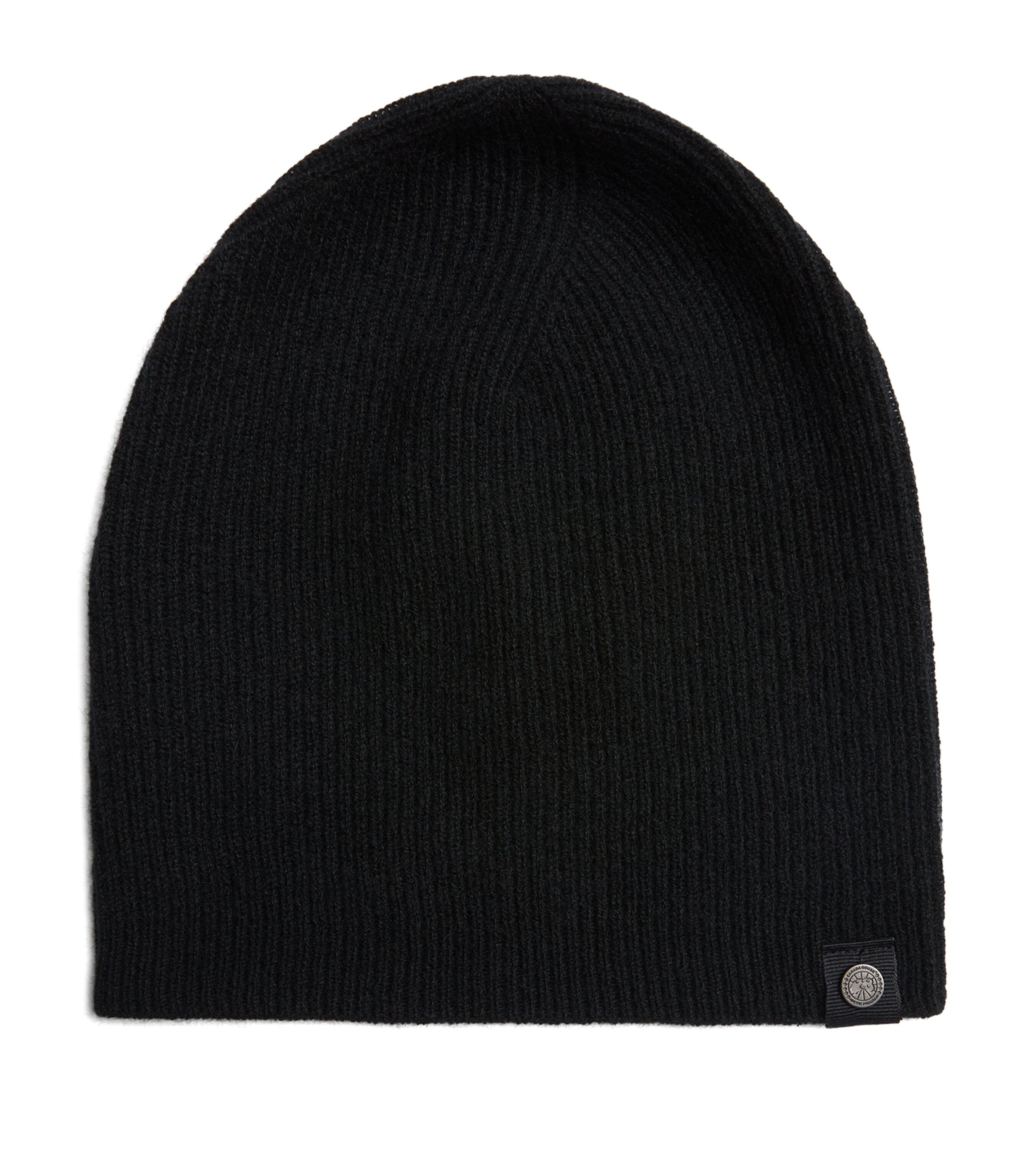 Canada Goose Black Logo-plaque Cashmere Beanie Hat In Black