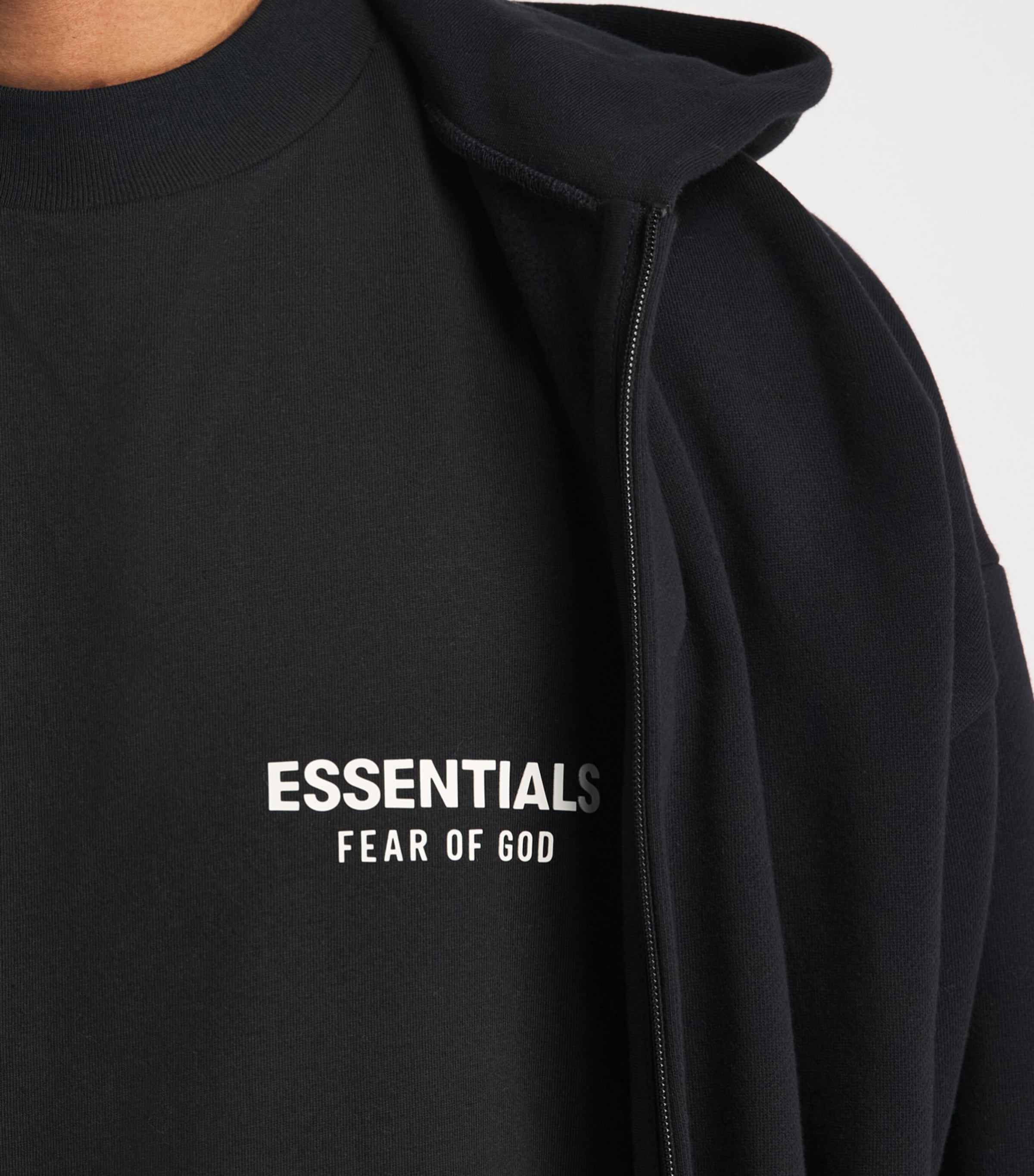 FEAR OF GOD ESSENTIALS Mens Classic Fit T-Shirt Vintage Black Image 3