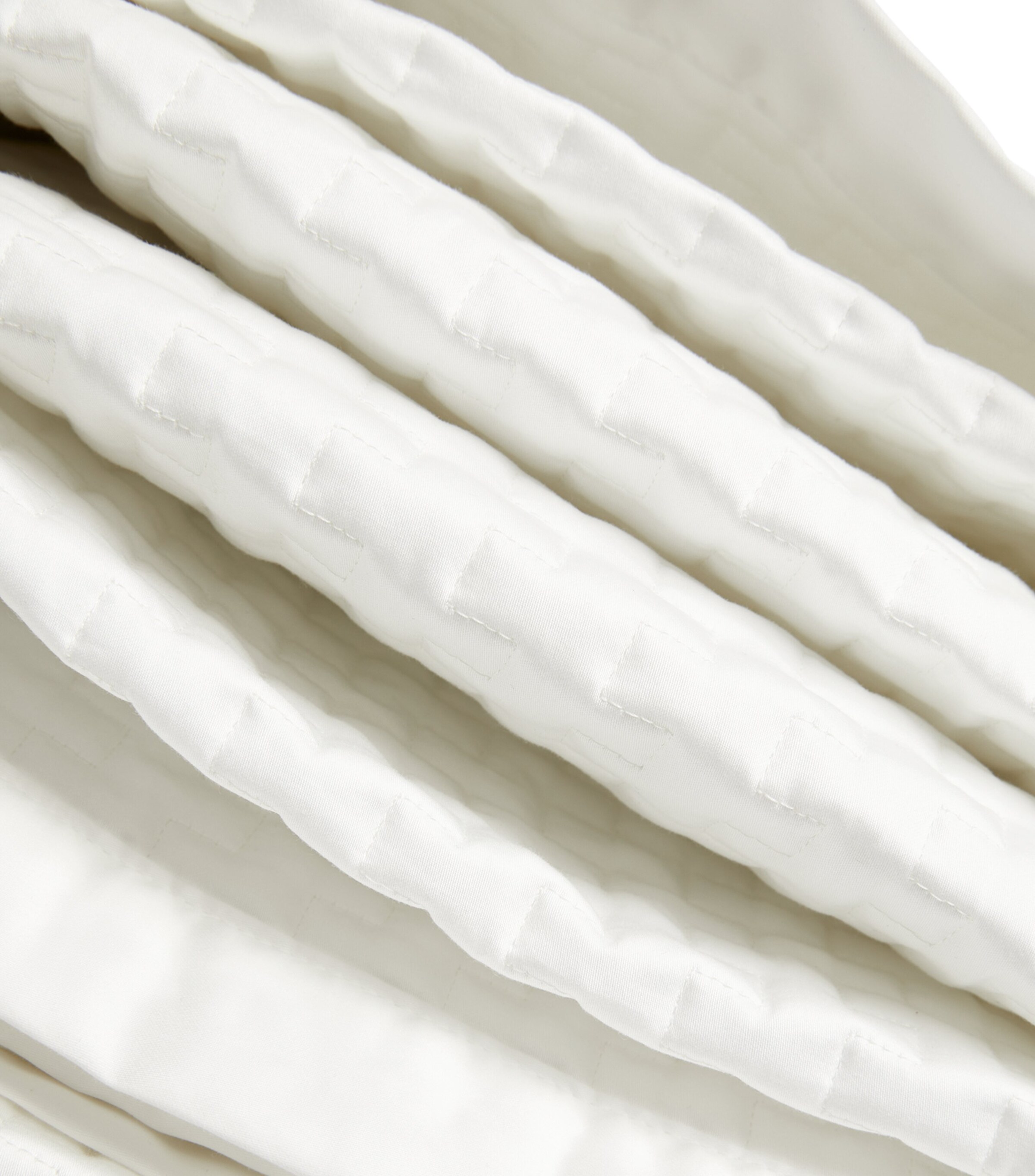 Harrods of London Boutis Bedspread (270cm x 270cm) Ivory Image 4