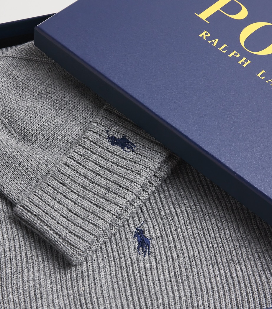 Wool Scarf and Beanie Gift Box GREY Image 3