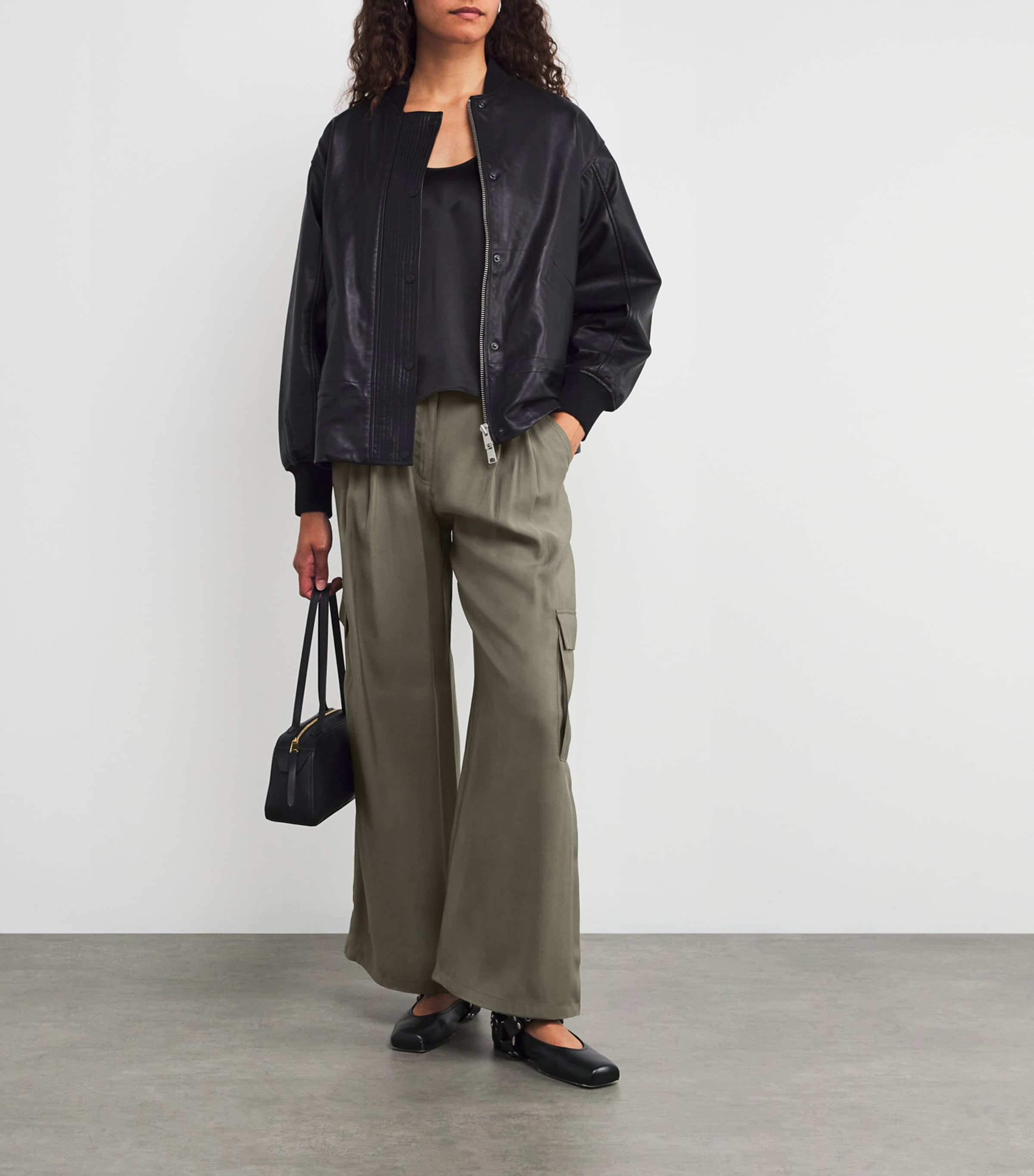 Pleated Wide-Leg Cargo Trousers KAKI Image 2