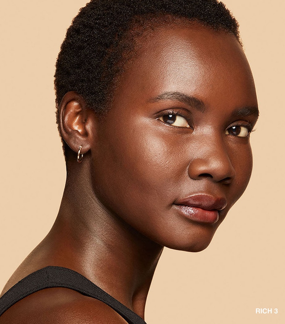 Vitamin Enriched Skin Tint RICH 3 Image 4