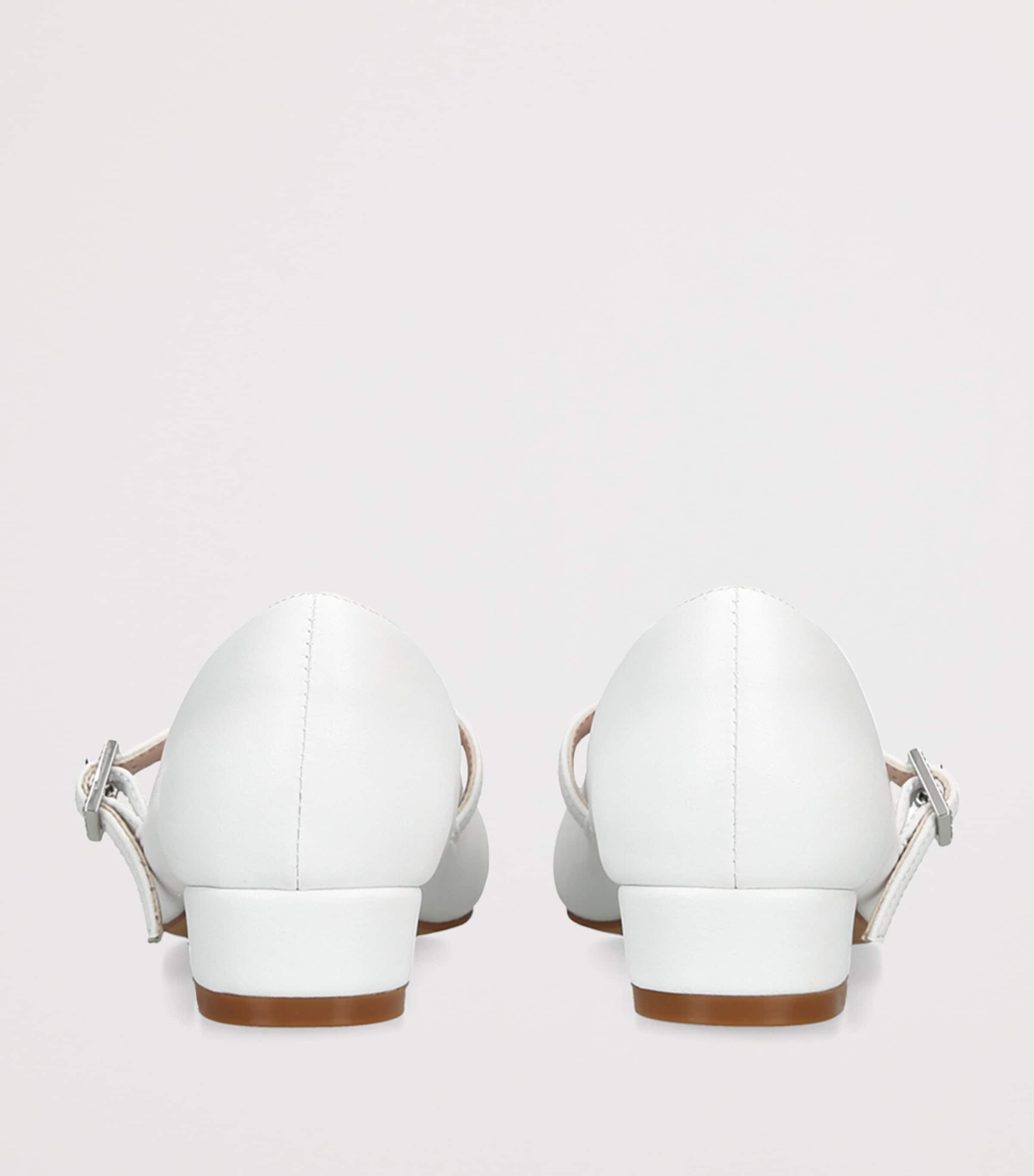 Aruna Seth Leather Lulu Pumps White Image 4