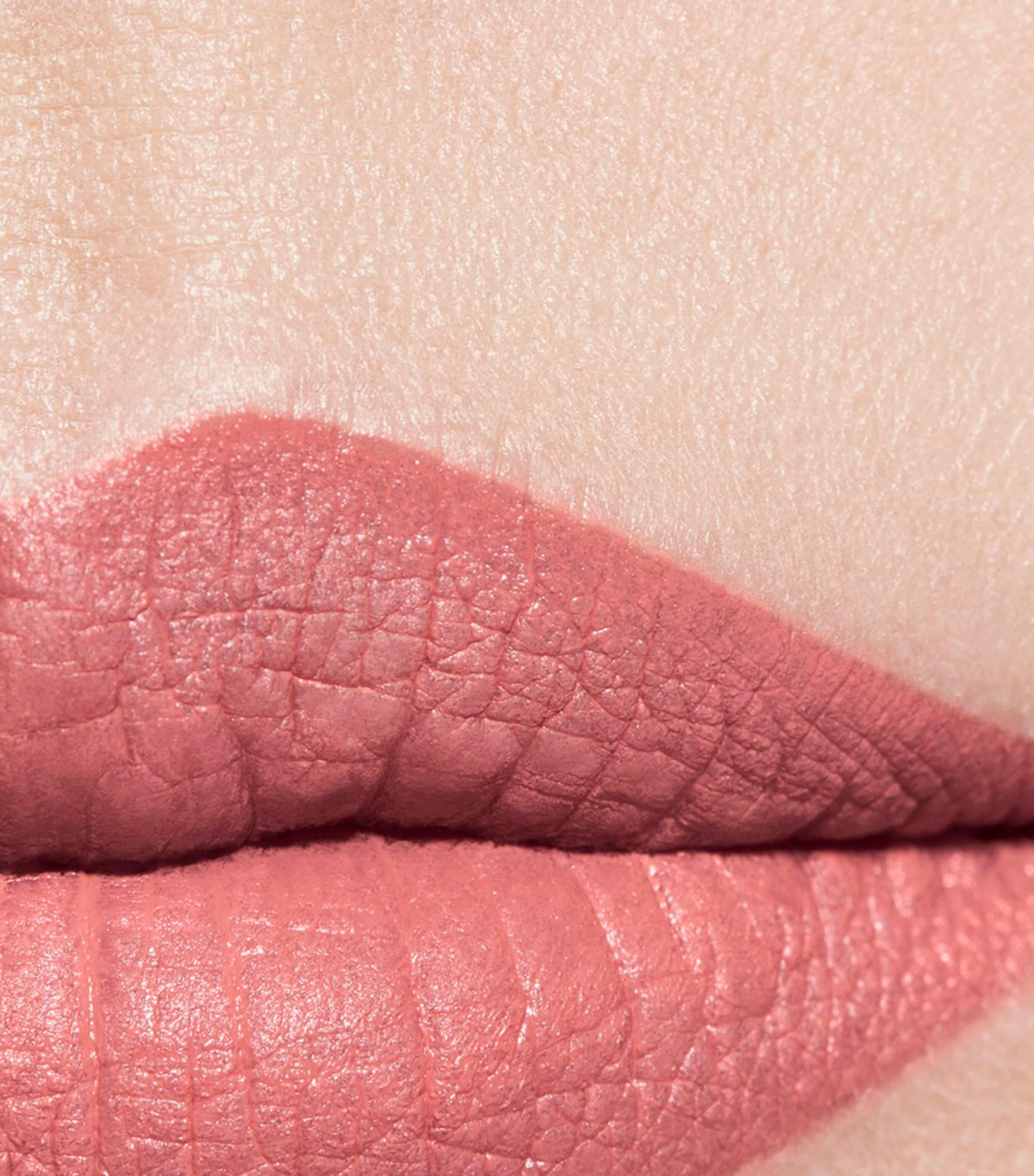 CHANEL CHANEL ROUGE ALLURE VELVET LIMITED EDITION – Luminous Matte Lip Colour Image 3