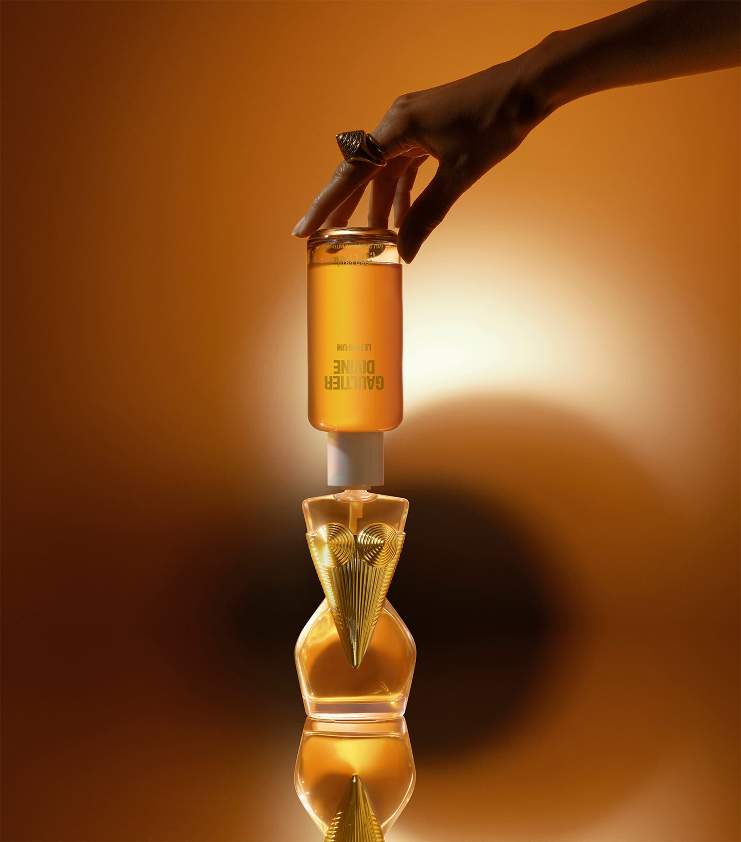 Gaultier Divine Le Parfum Eau de Parfum Intense (200ml) - Refill NO COLOUR Image 4