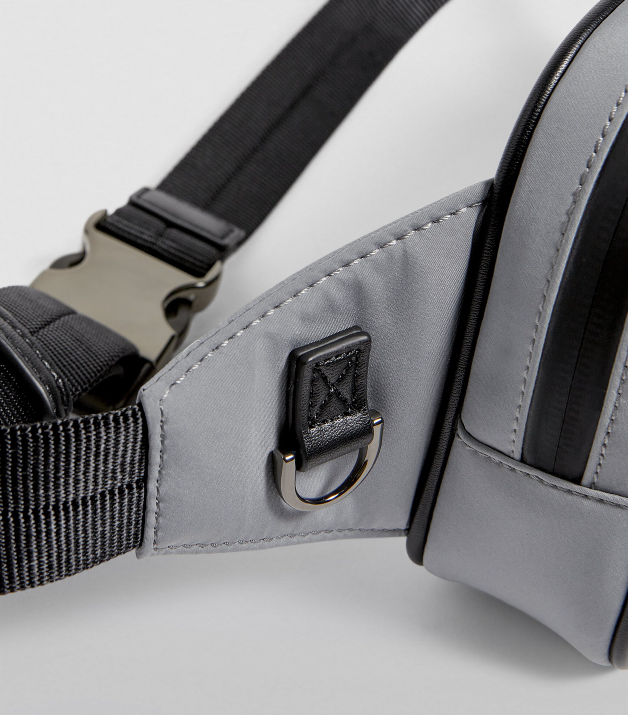 バッグ SS2000 EMPORIO ARMANI NYLON BAG Emporio Armani Nylon Belt Bag | Harrods UK