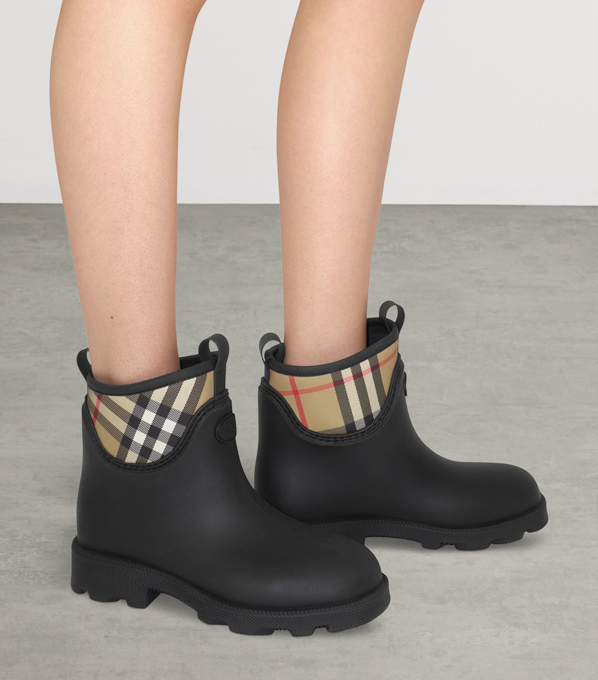 Rubber Nova Check Rain Boots BLACK Image 3
