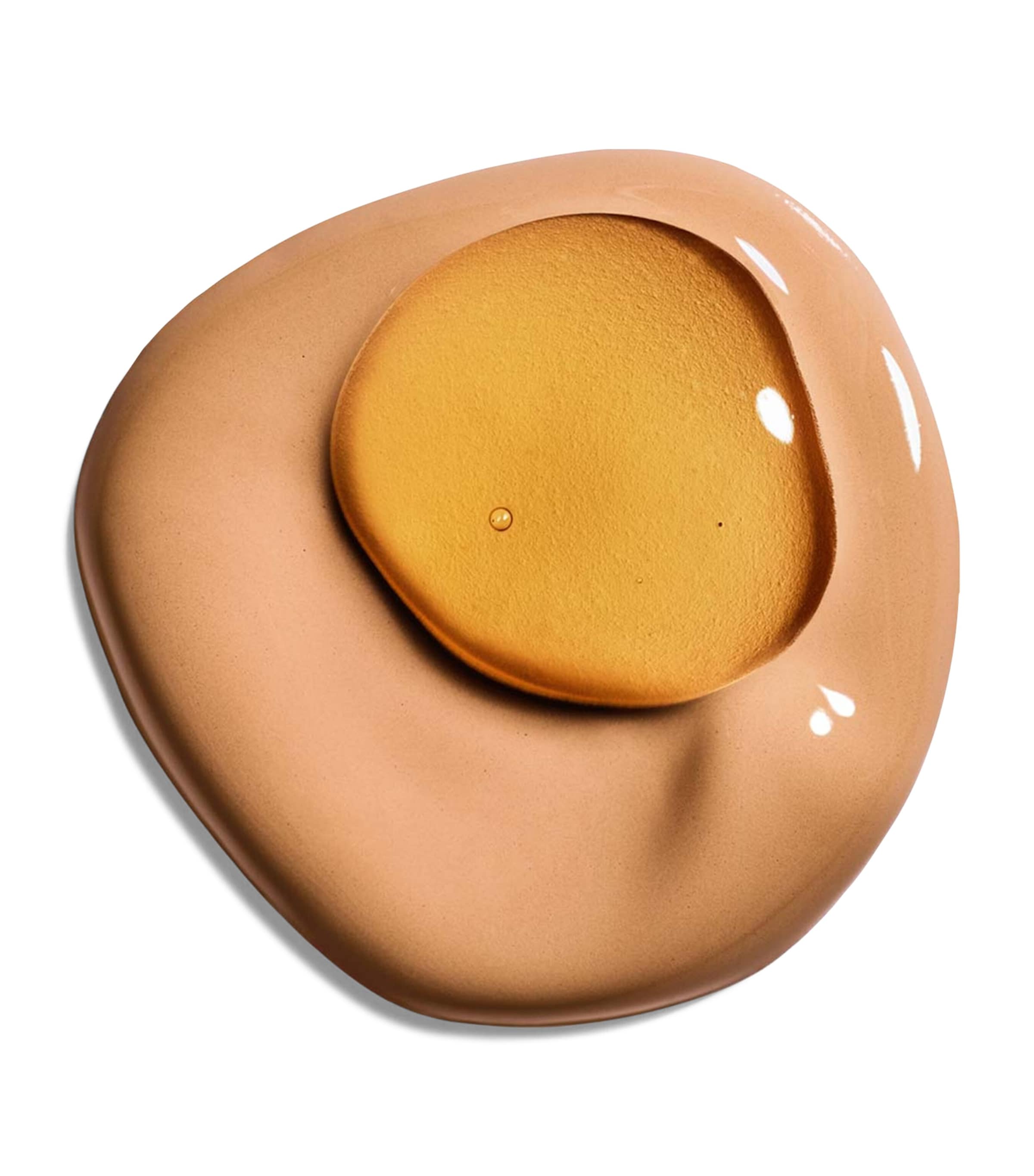 Double Serum Foundation M1W Image 4