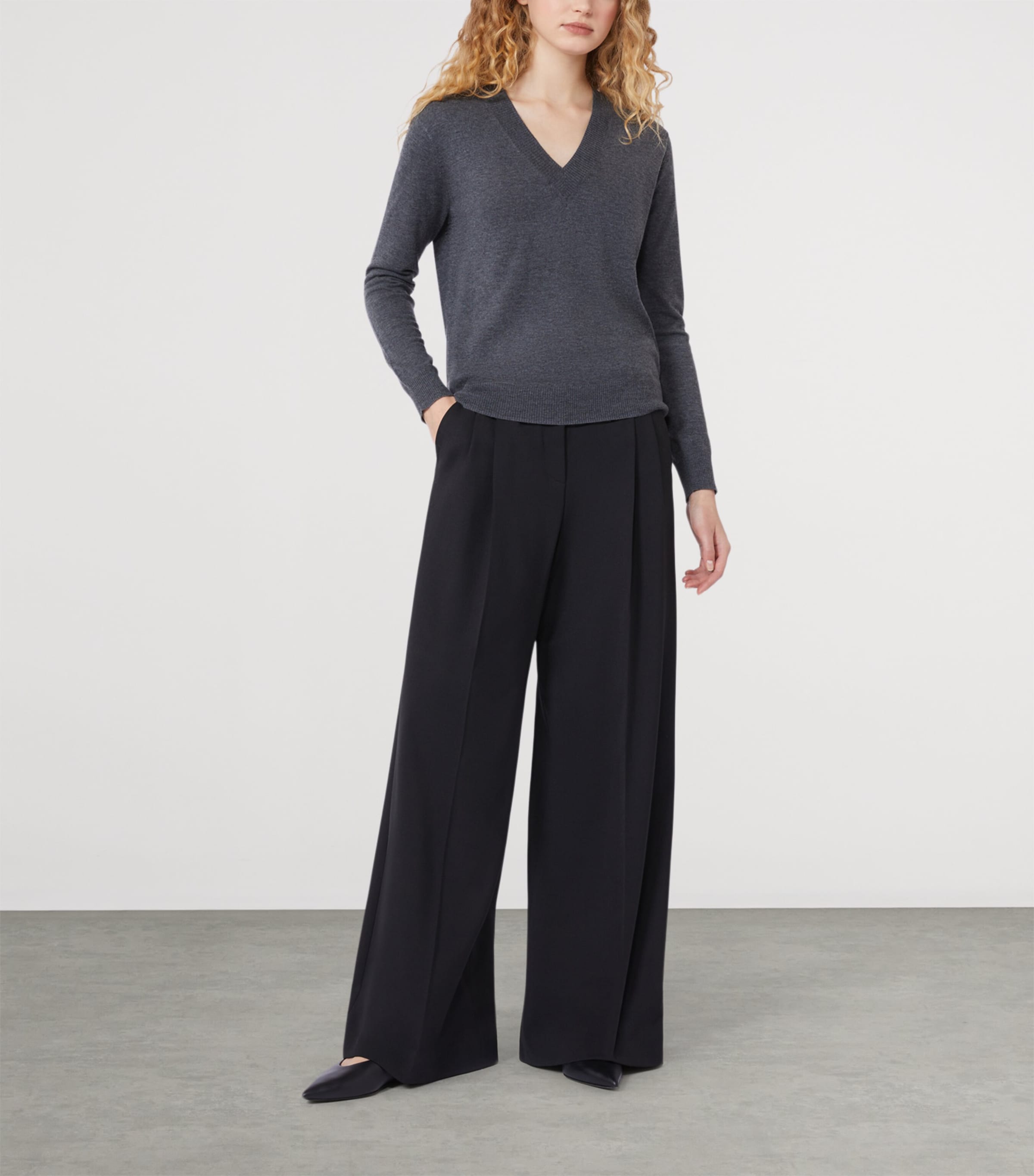 Weekend Max Mara Womens Virgin Wool Wide-Leg Trousers Black Image 2