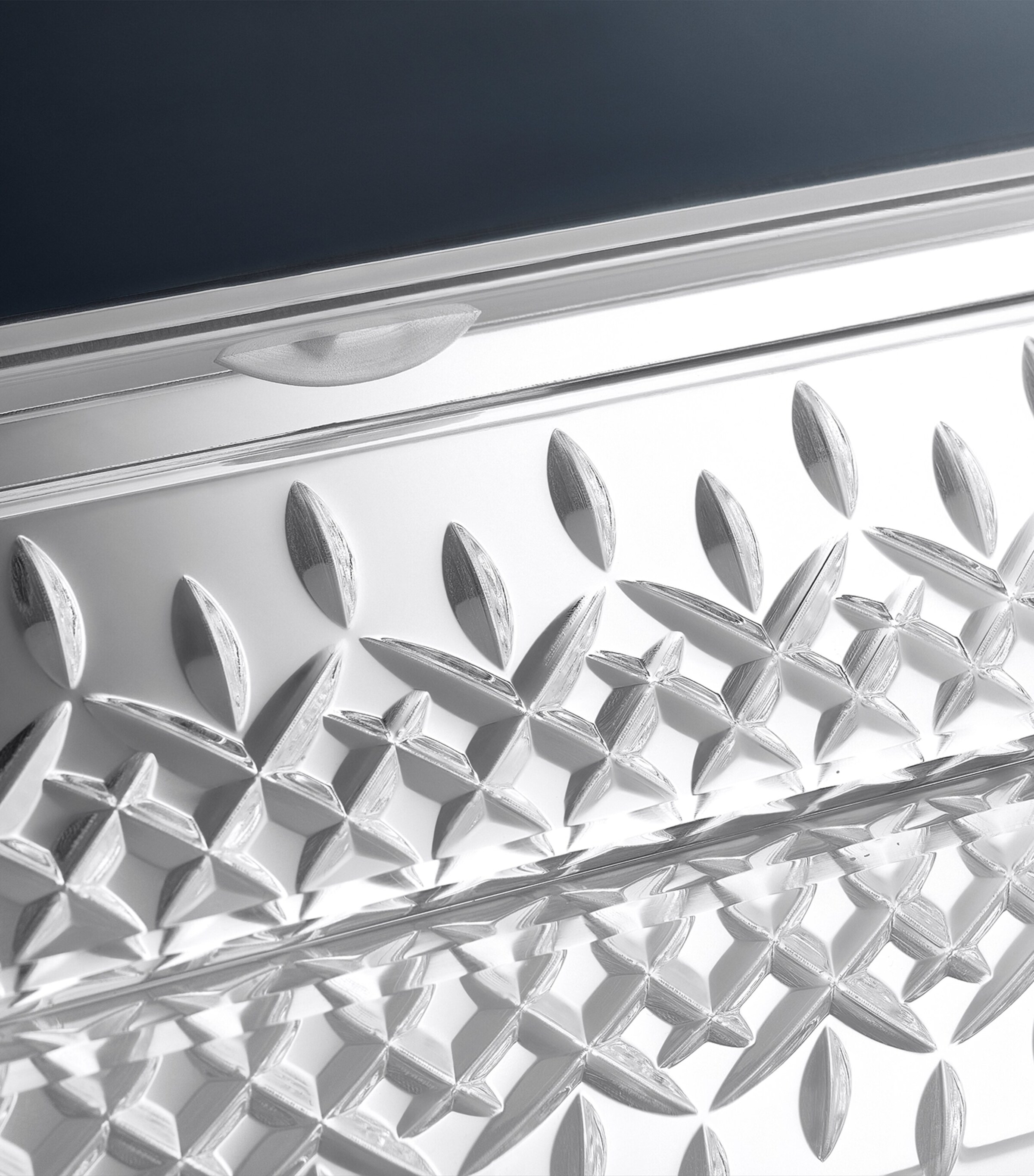 Lismore Essence Photo Frame (8" x 10") CLEAR Image 4