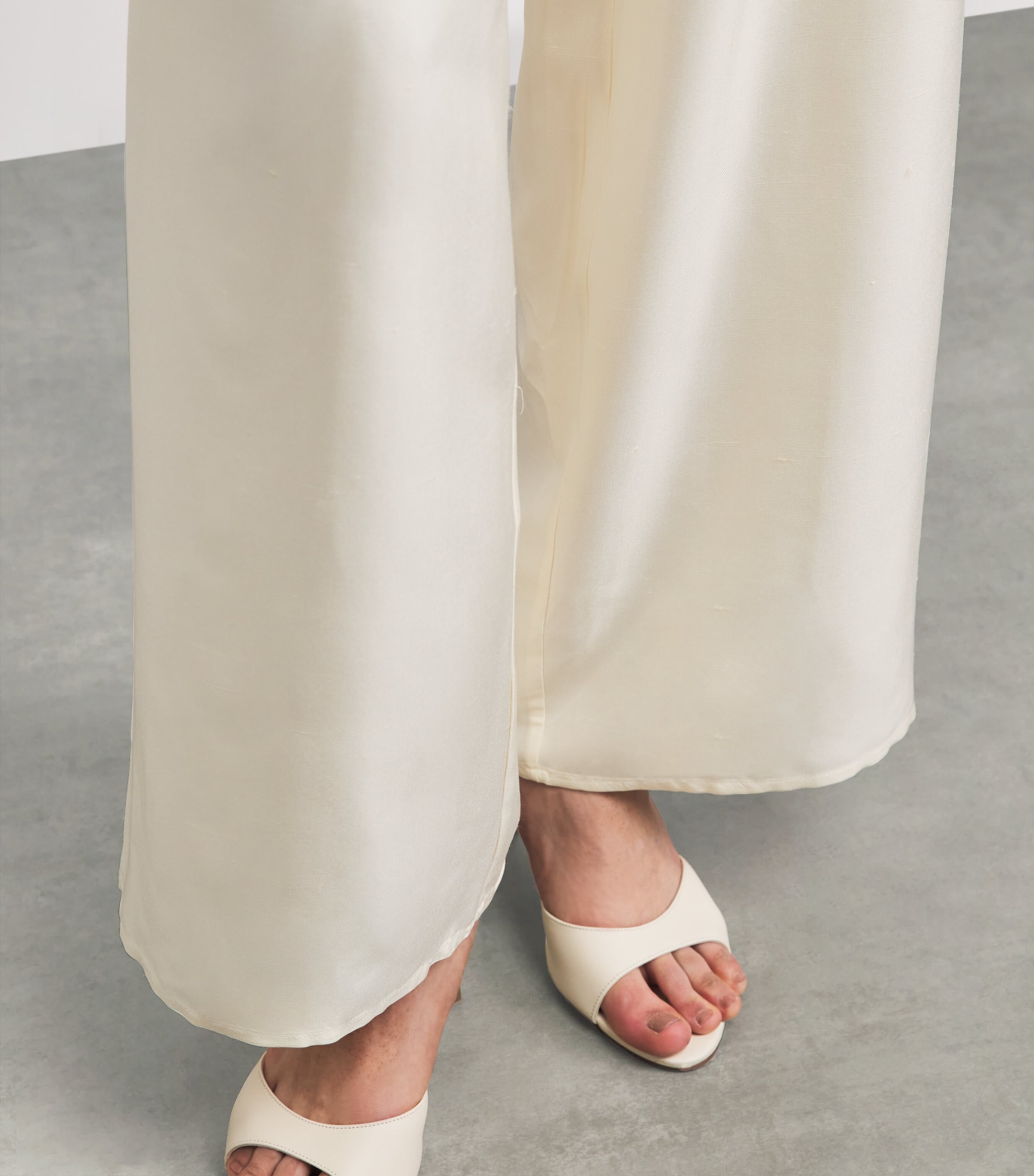 Le Kasha Womens Silk Pamir Wide-Leg Trousers Cream Image 3