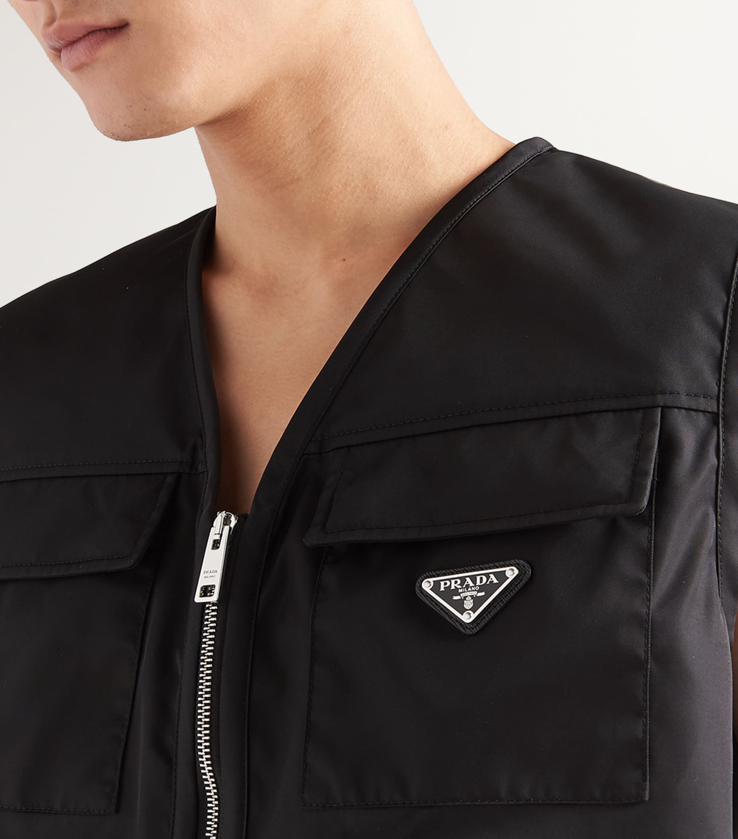 Re-Nylon Triangle Gilet F0002 Image 5