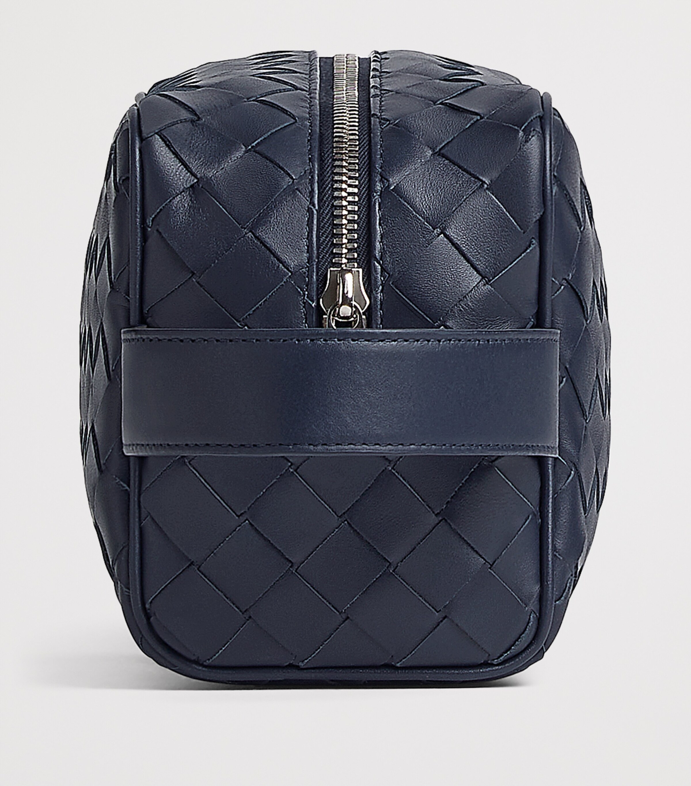 Leather Intrecciato Wash Bag 3183 Image 4