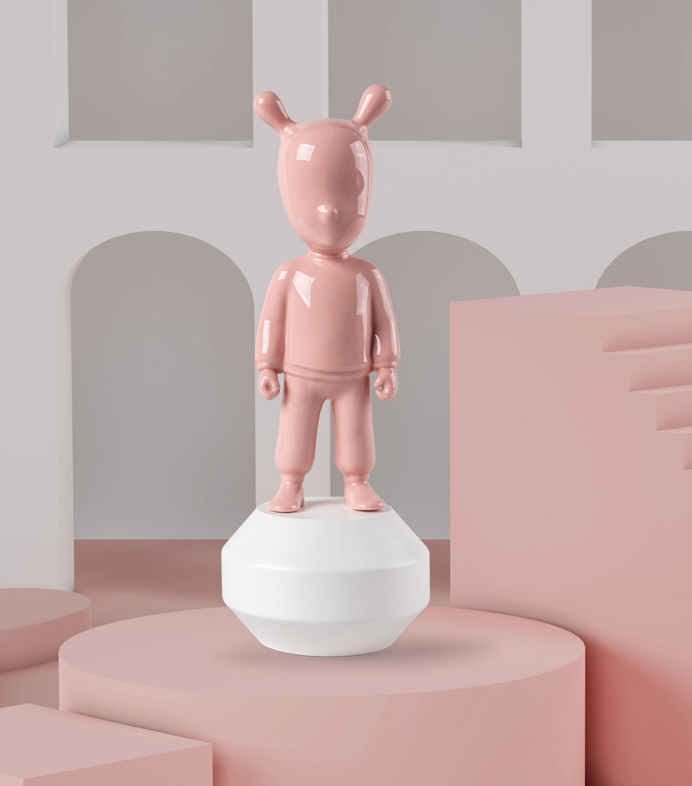 Lladró Small Porcelain The Pink Guest White & Pink Image 2