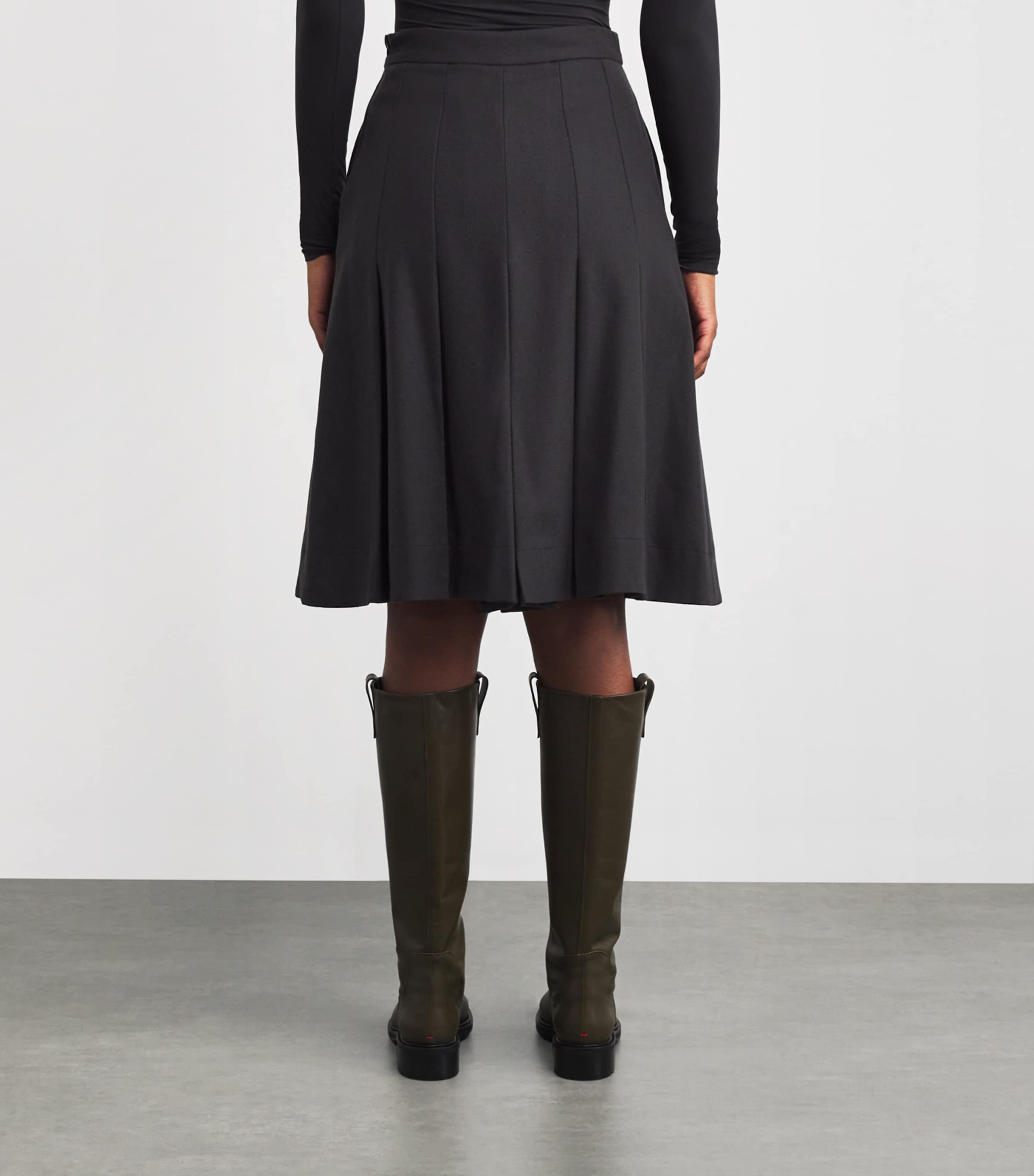 Virgin Wool-Blend Yanis Shorts DARK SMOKE Image 4