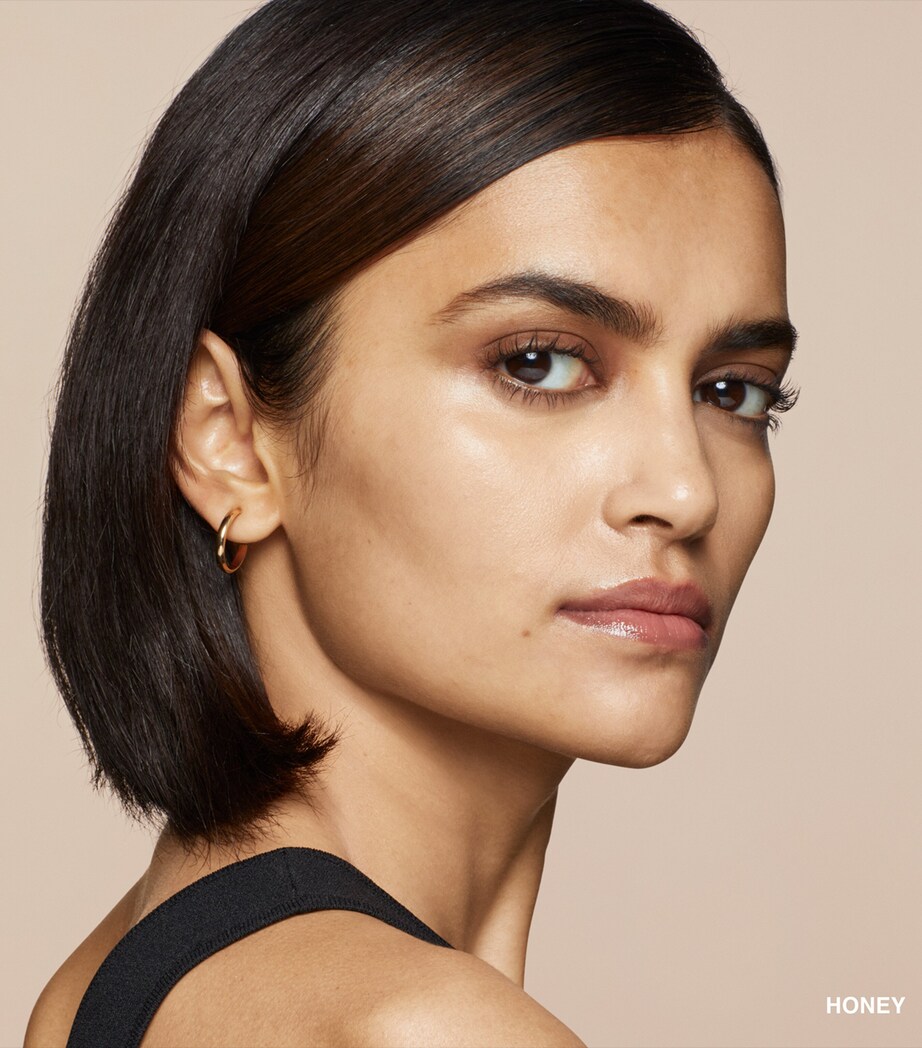 Skin Concealer Stick HONEY Image 4