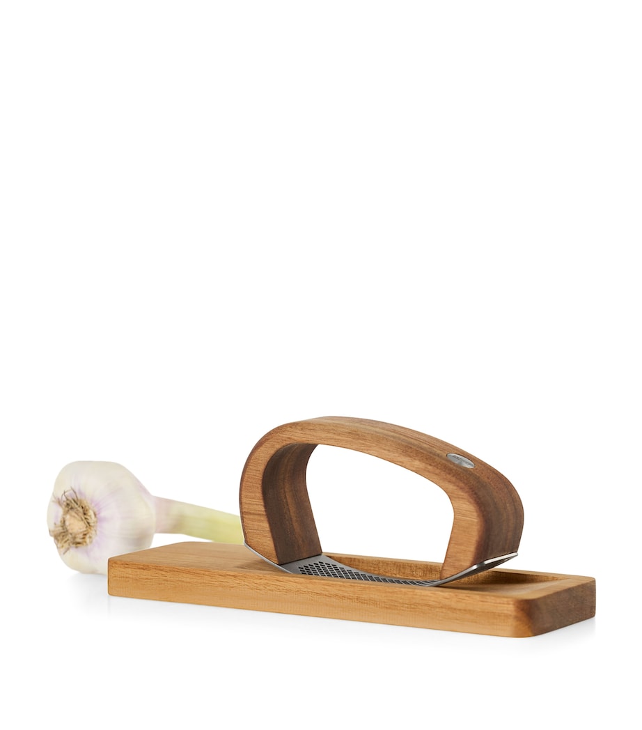 AdHoc Roccaalio Garlic Press and Board Wood Image 1