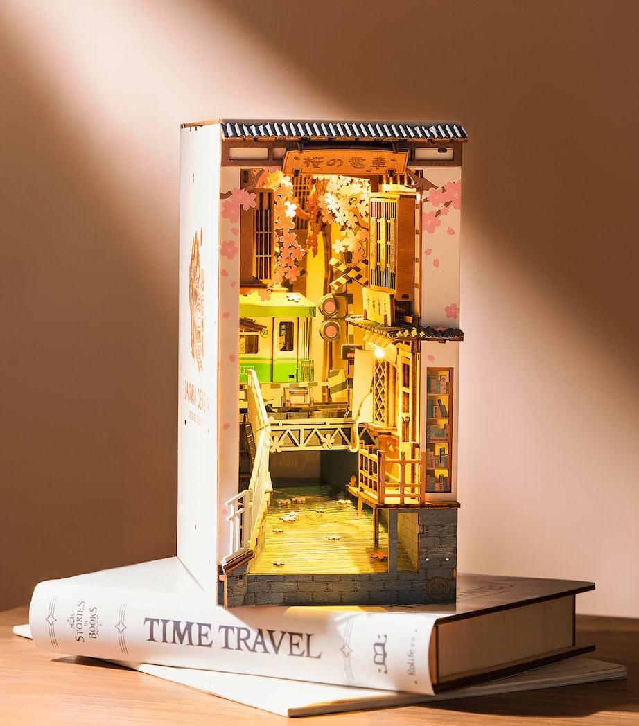 Wooden Sakura Densya Booknook MULTI Image 2