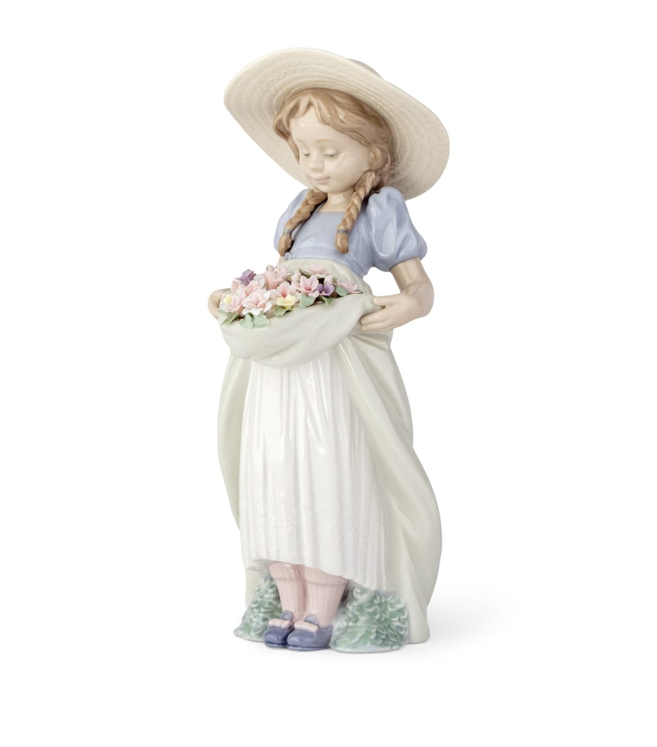 Lladró Bountiful Blossoms Figurine Image 1