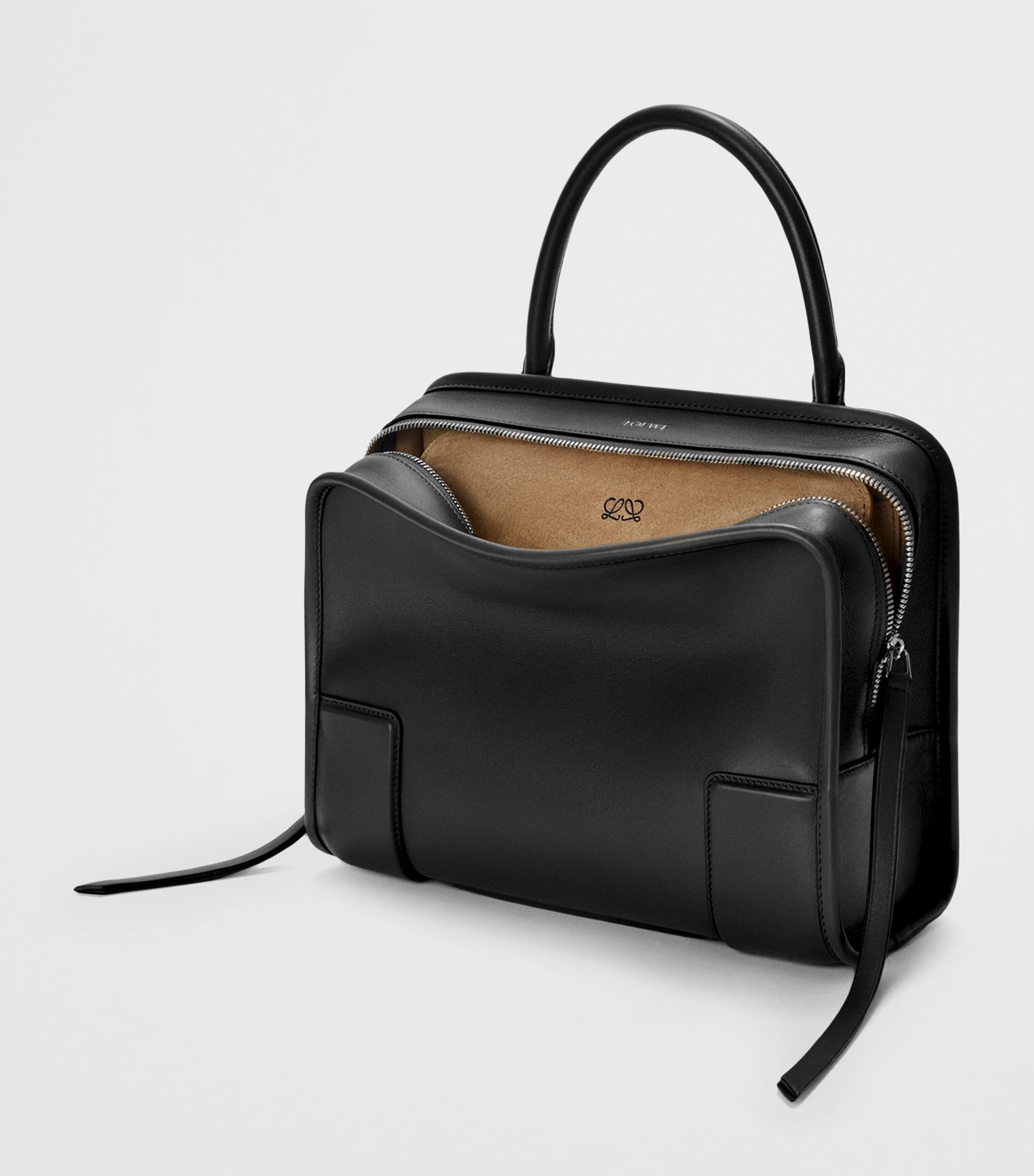 LOEWE Womens Medium Leather Amazona 180 Top-Handle Bag Black Image 2