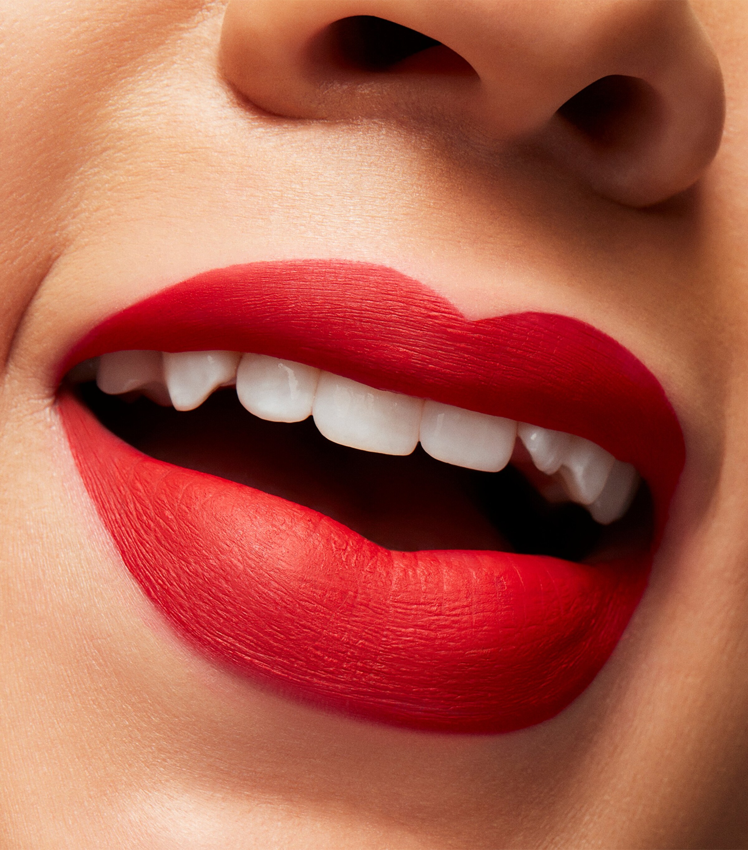 MAC Locked Kiss Ink 24hr Lipcolour Ruby True Image 4