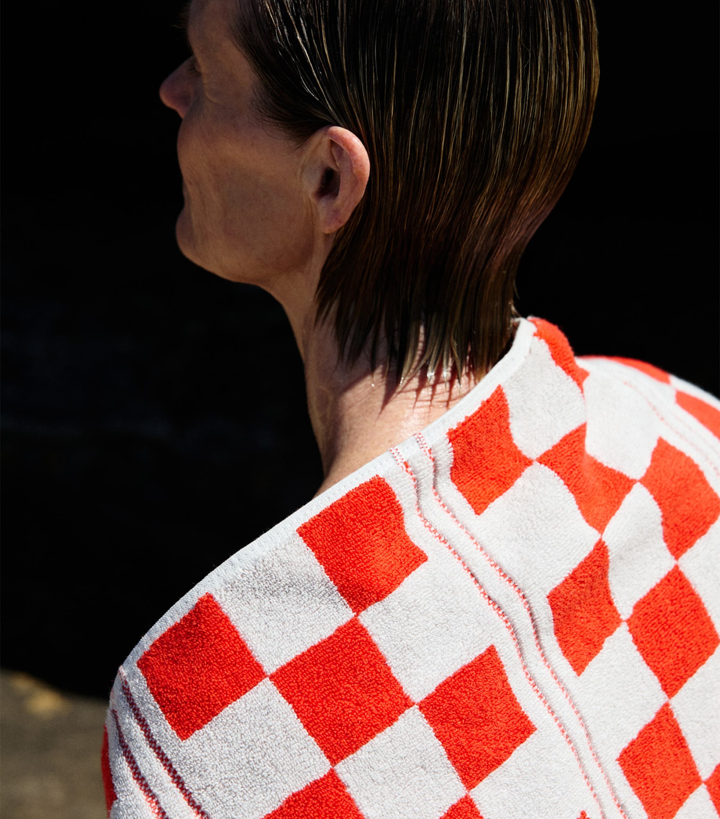 Busby Beach Towel (90cm x 170cm) CLOUD & RANCH RED Image 4