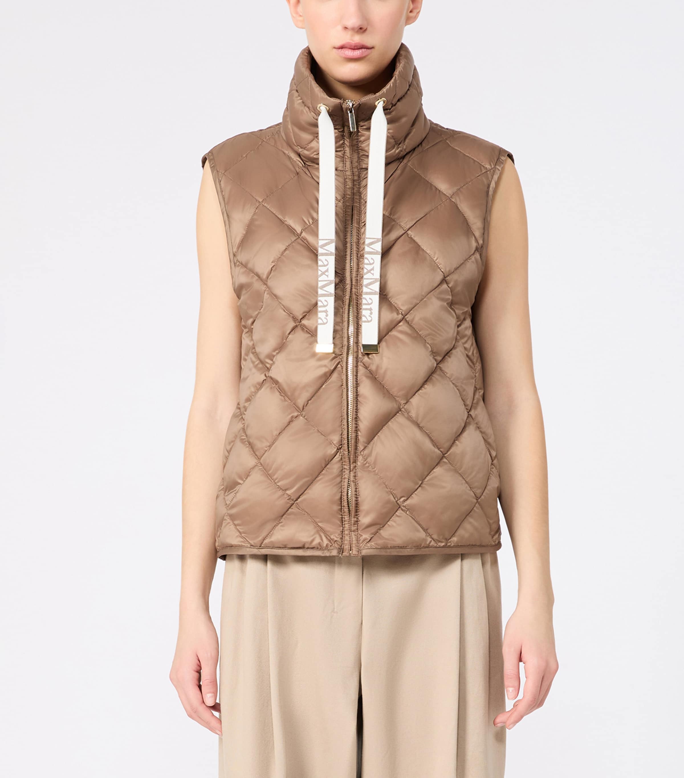 Max Mara Womens Down-Filled Puffer Gilet Camel Image 3