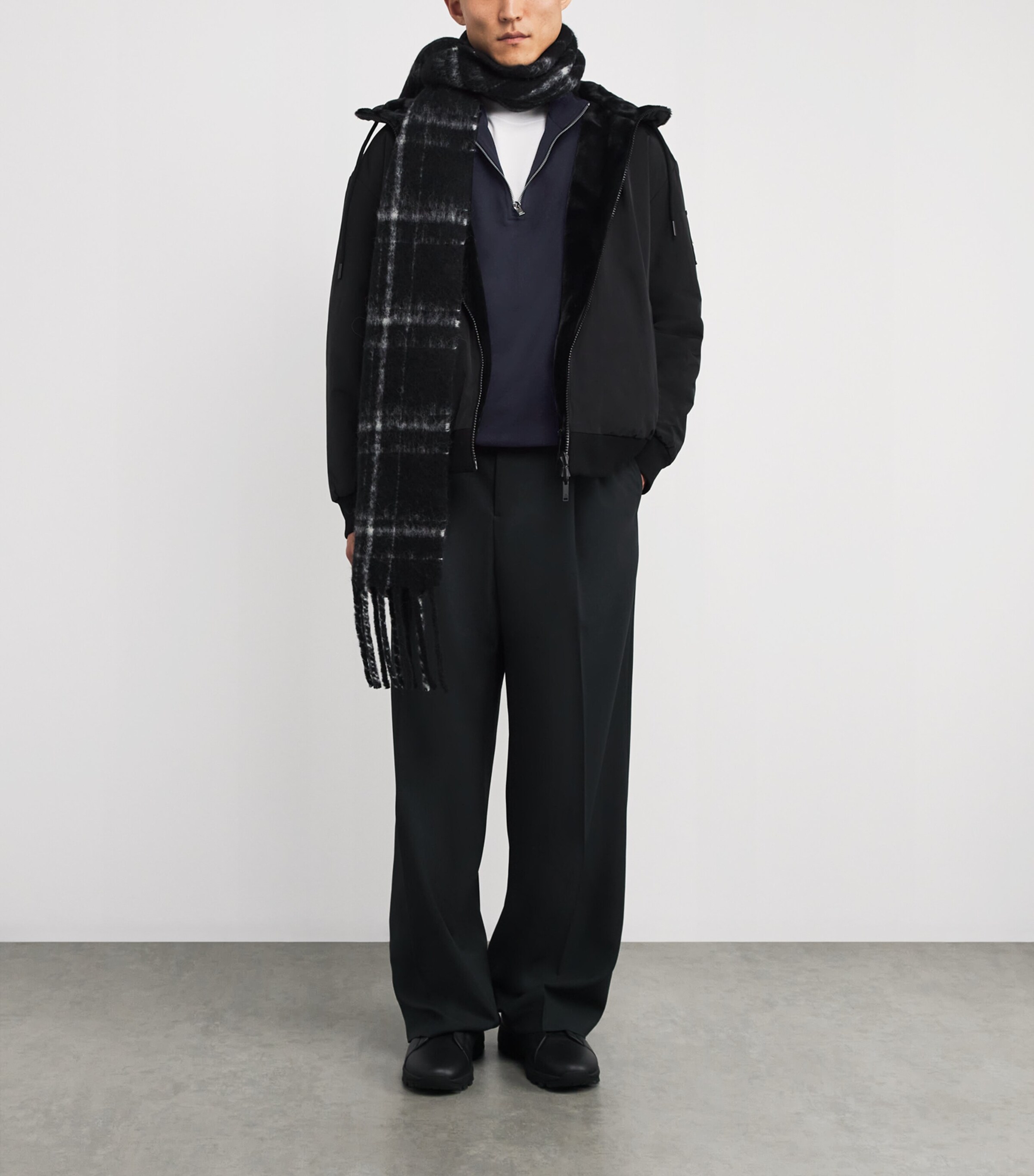 Hartsfield Quarter-Zip Sweatshirt BLACK - 292 Image 2