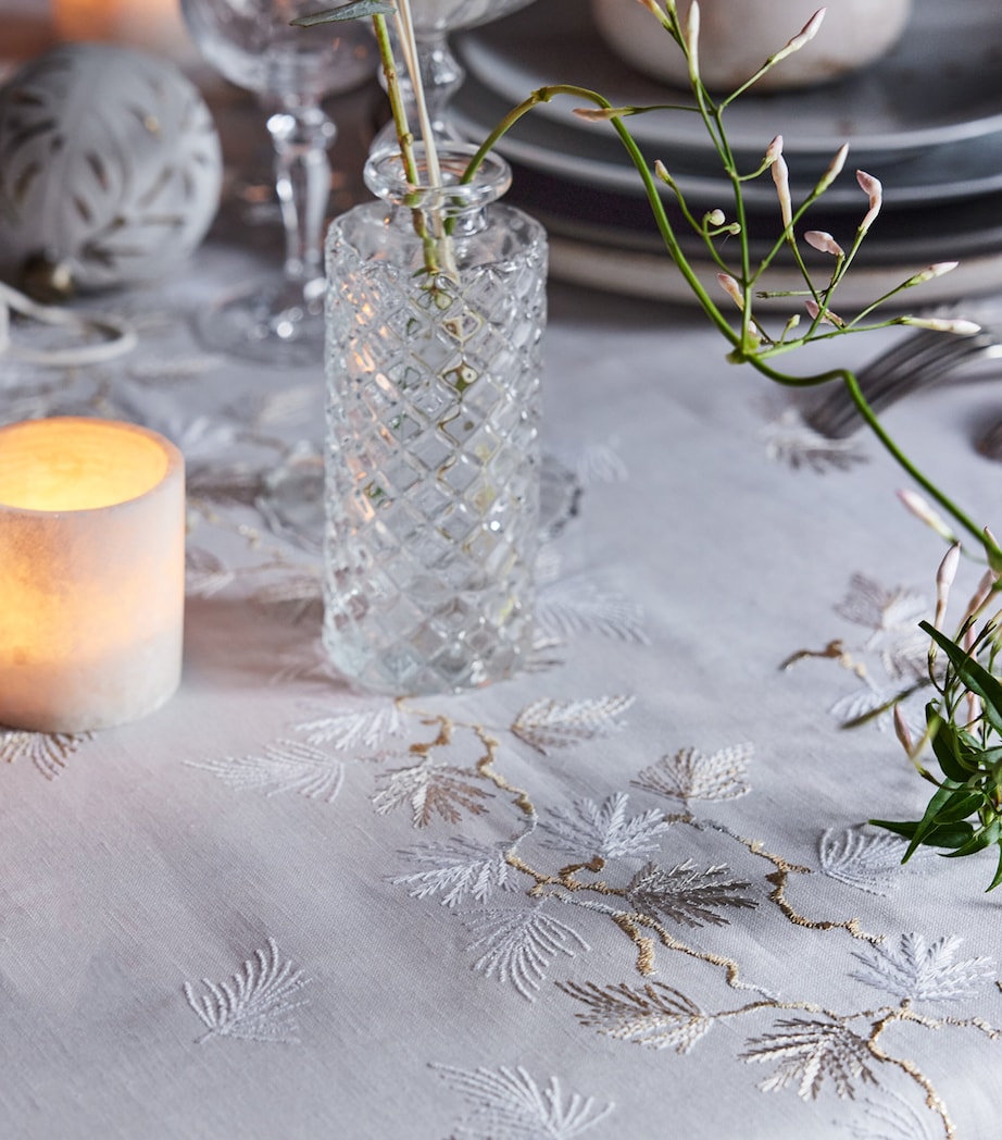 Linen Embroidered Tablecloth (170cm x 250cm) SIUGE SR Image 4