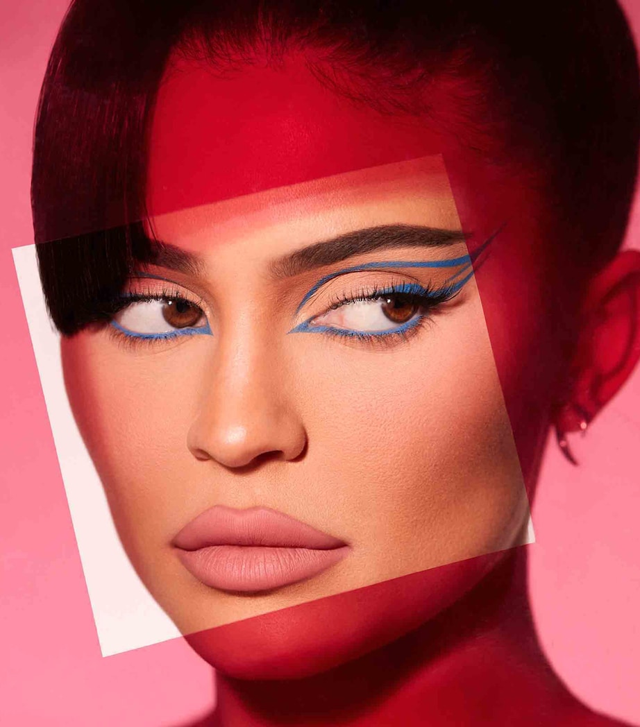 Kylie Cosmetics Setting Powder Soft Pink Image 5