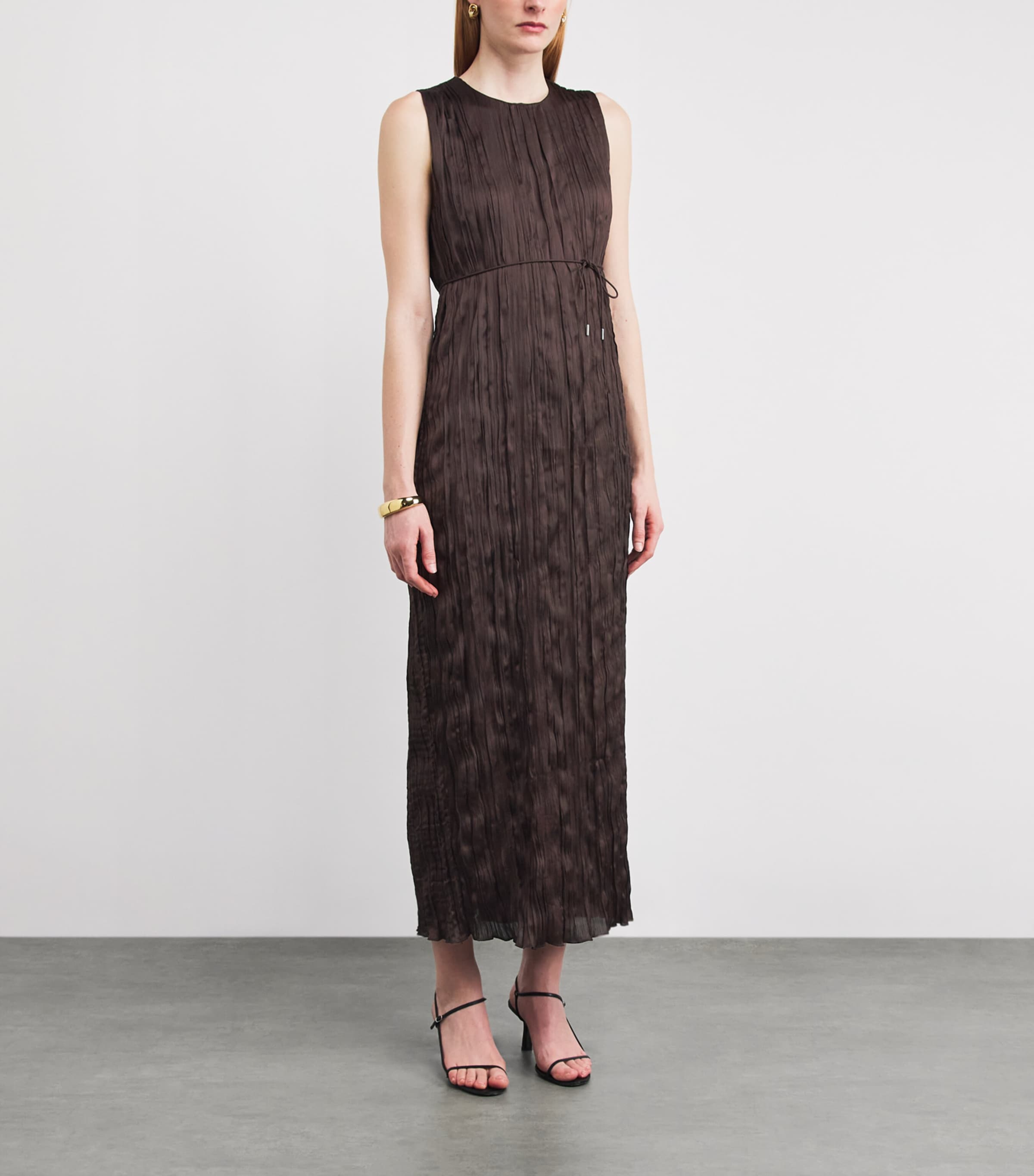 Plissé Mizu Midi Dress EARTH Image 6