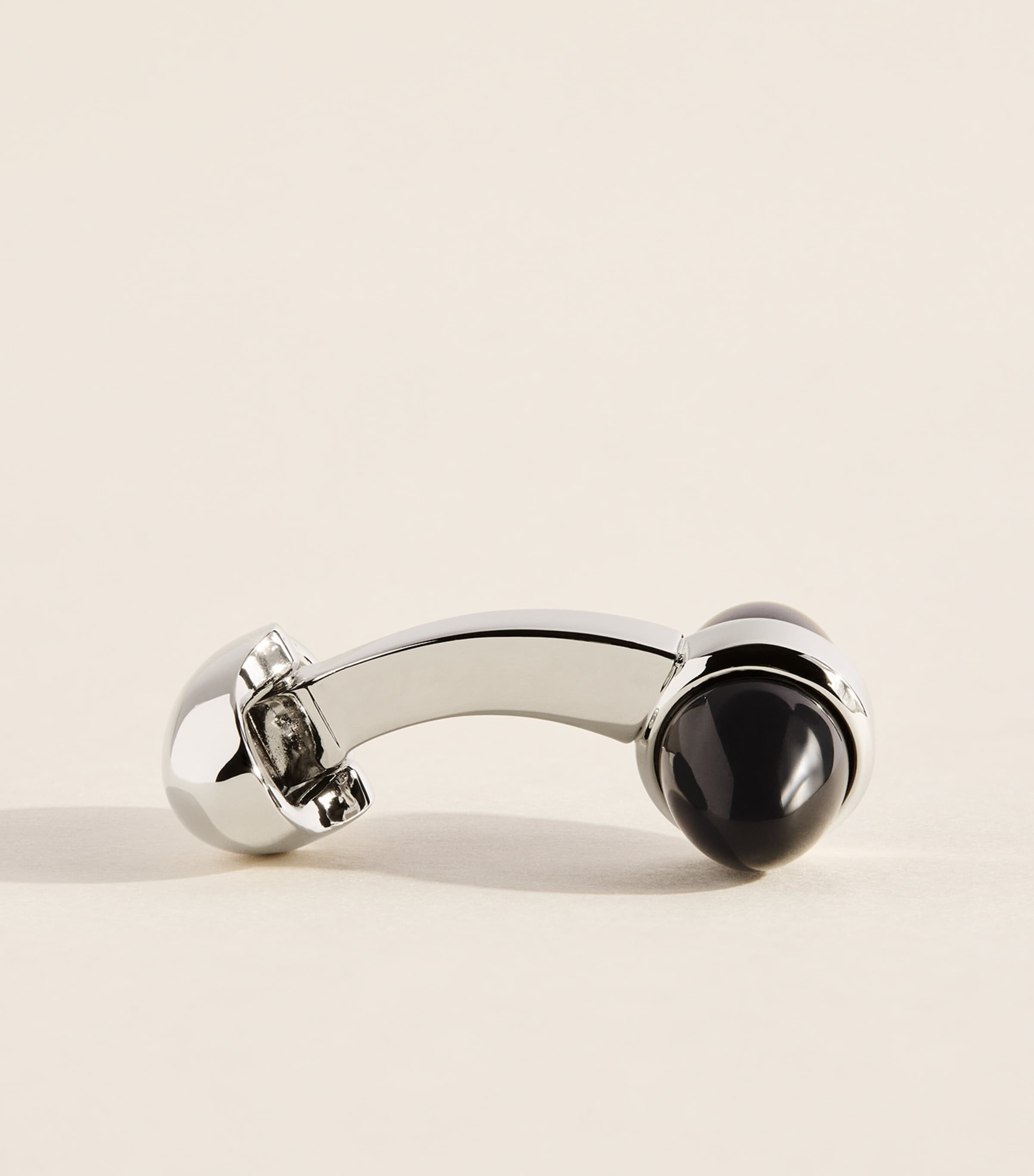 Babette Wasserman Rhodium-Plated Onyx Sleek Bullet Cufflinks Onyx Image 4
