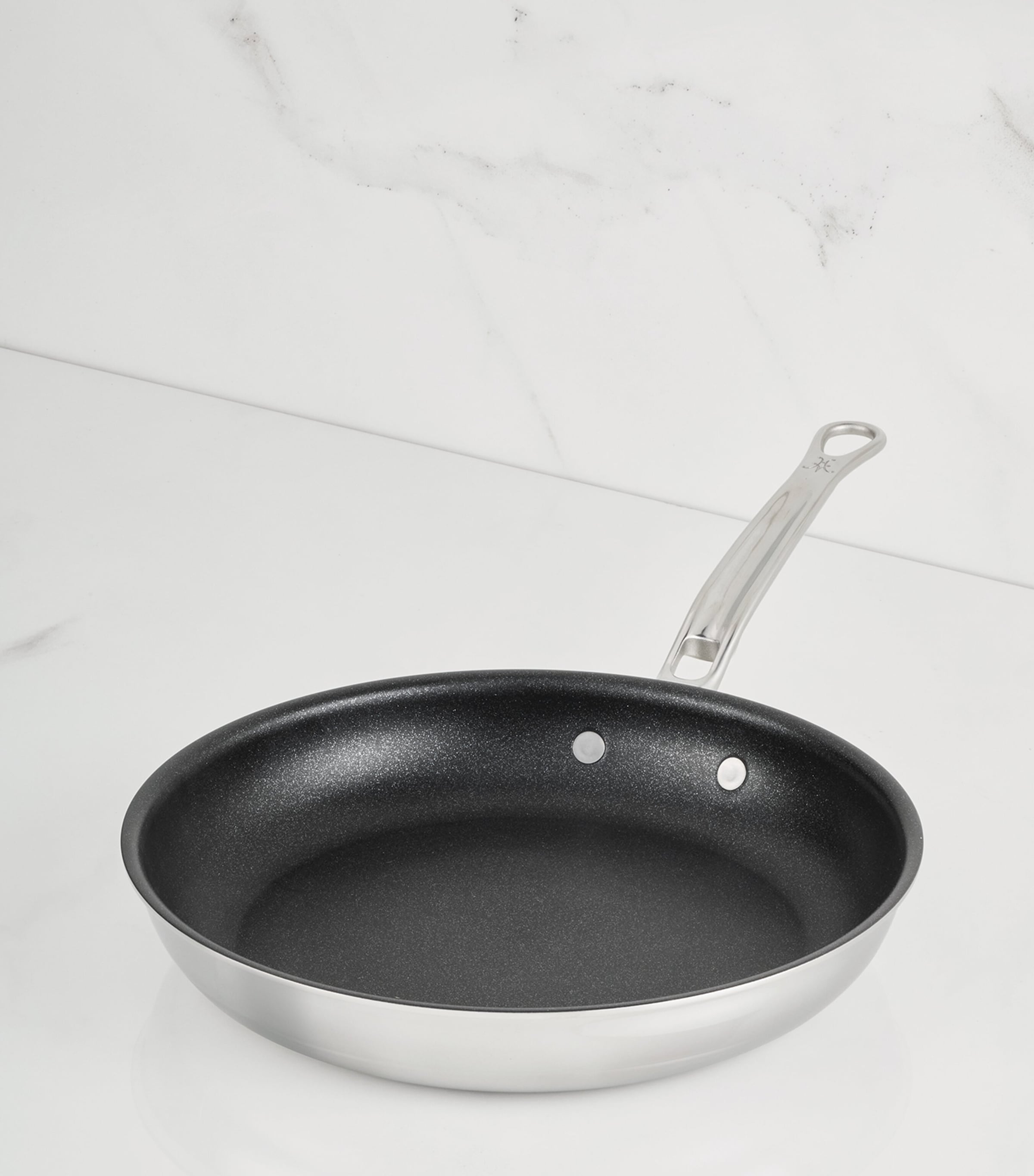 Hestan ProBond Luxe Non-Stick Skillet (28cm) Silver Image 4