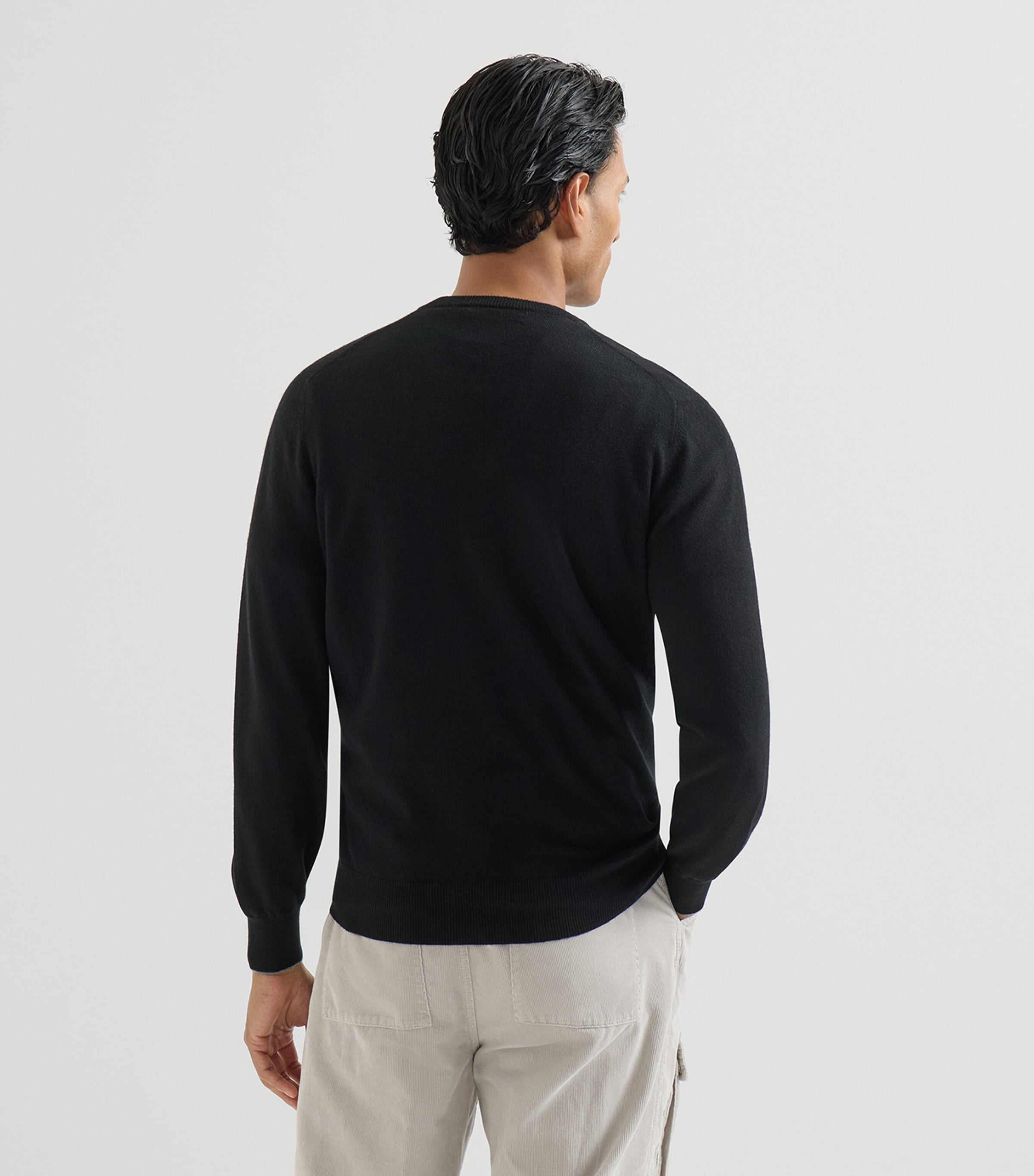 Brunello Cucinelli Mens Cashmere Crew-Neck Sweater Image 5