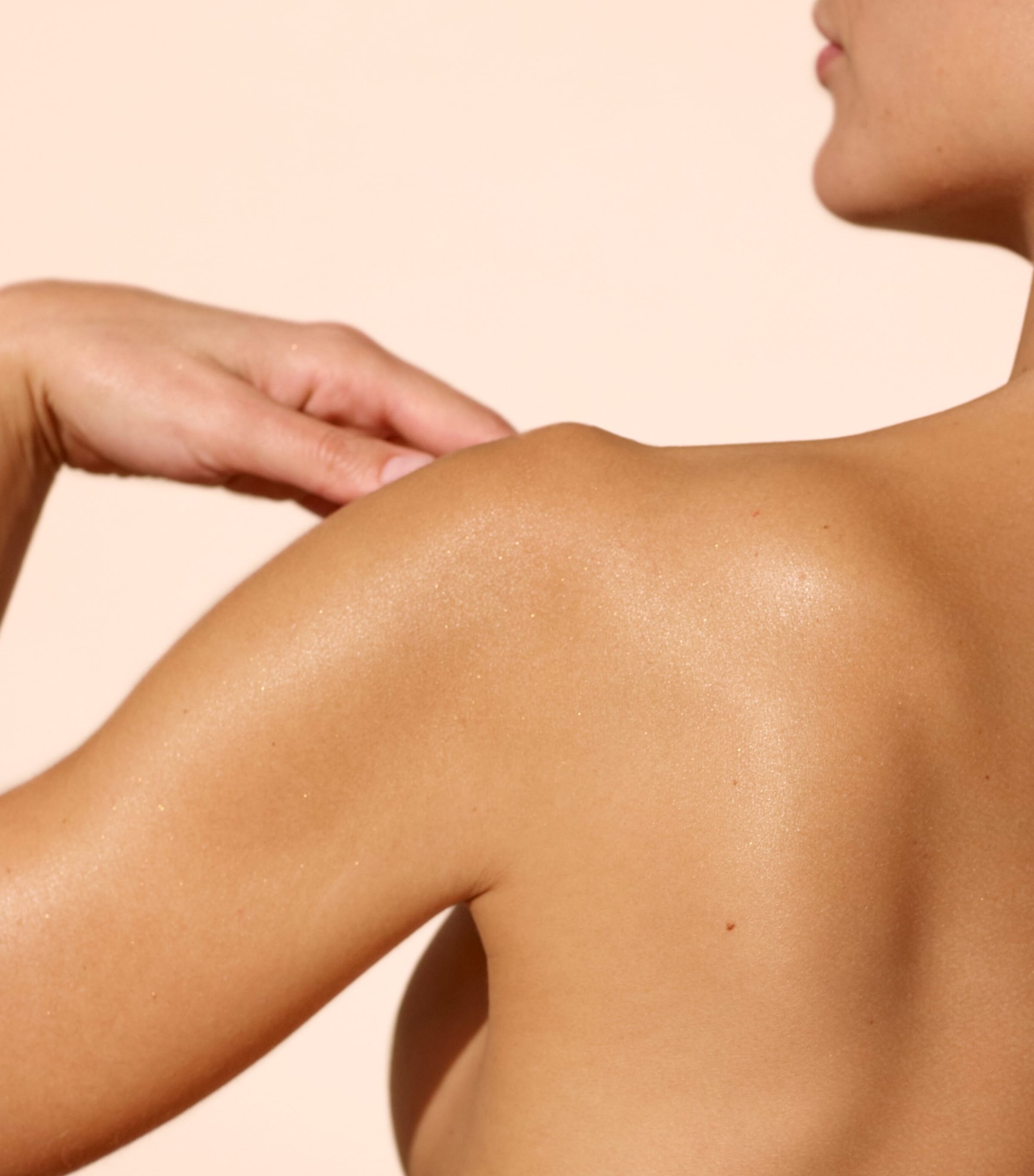 Self Tan Golden Body Gel (125ml) NO COLOUR Image 4