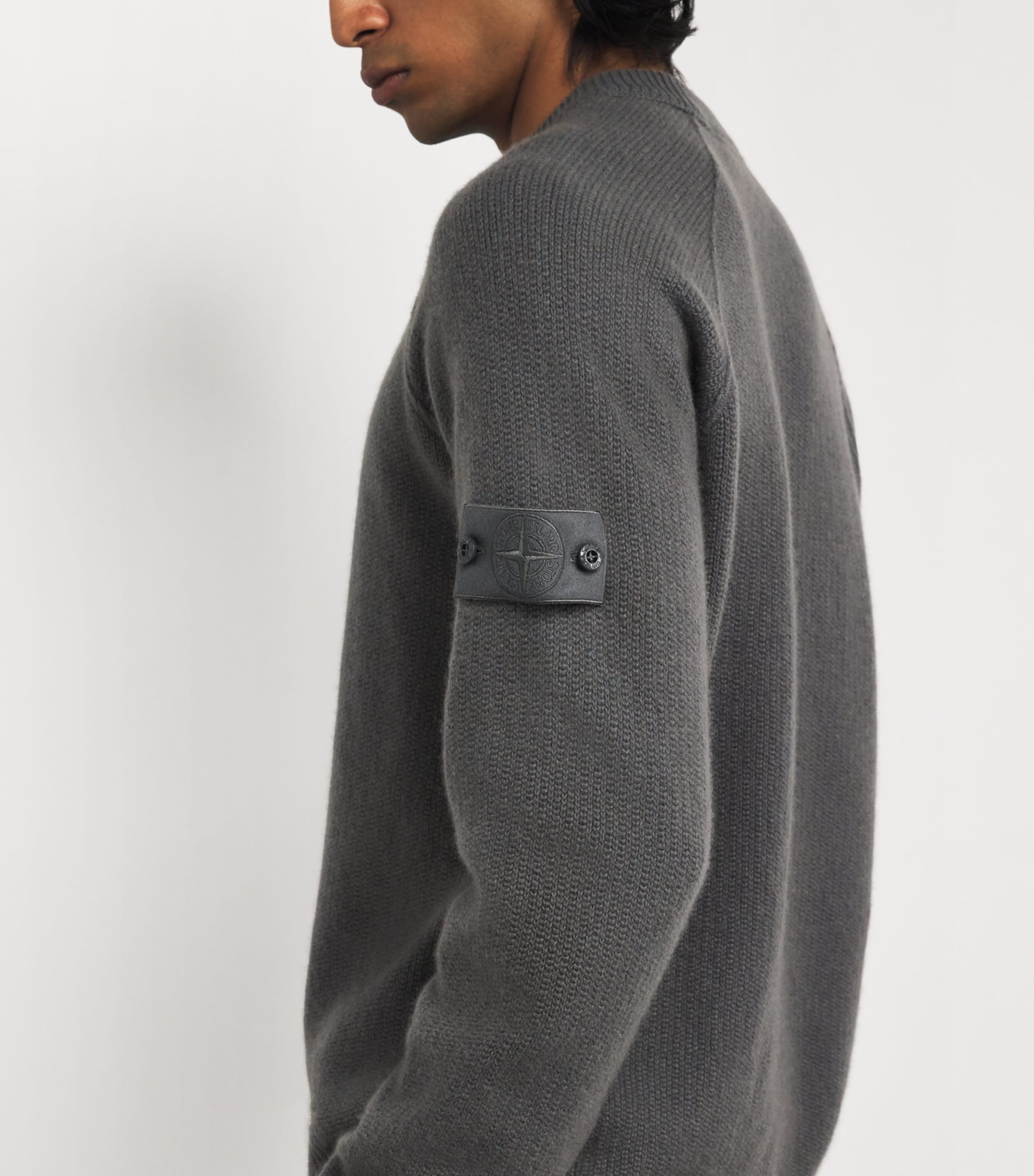STONE  GHOST PEACE カシミヤ　セーター　Mサイズ Stone Island Grey GHOST PIECE Cashmere Crew-Neck Sweater | Harrods US