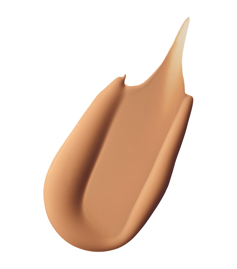 MAC Studio Radiance Serum-Powered Foundation (30ml) Image 2