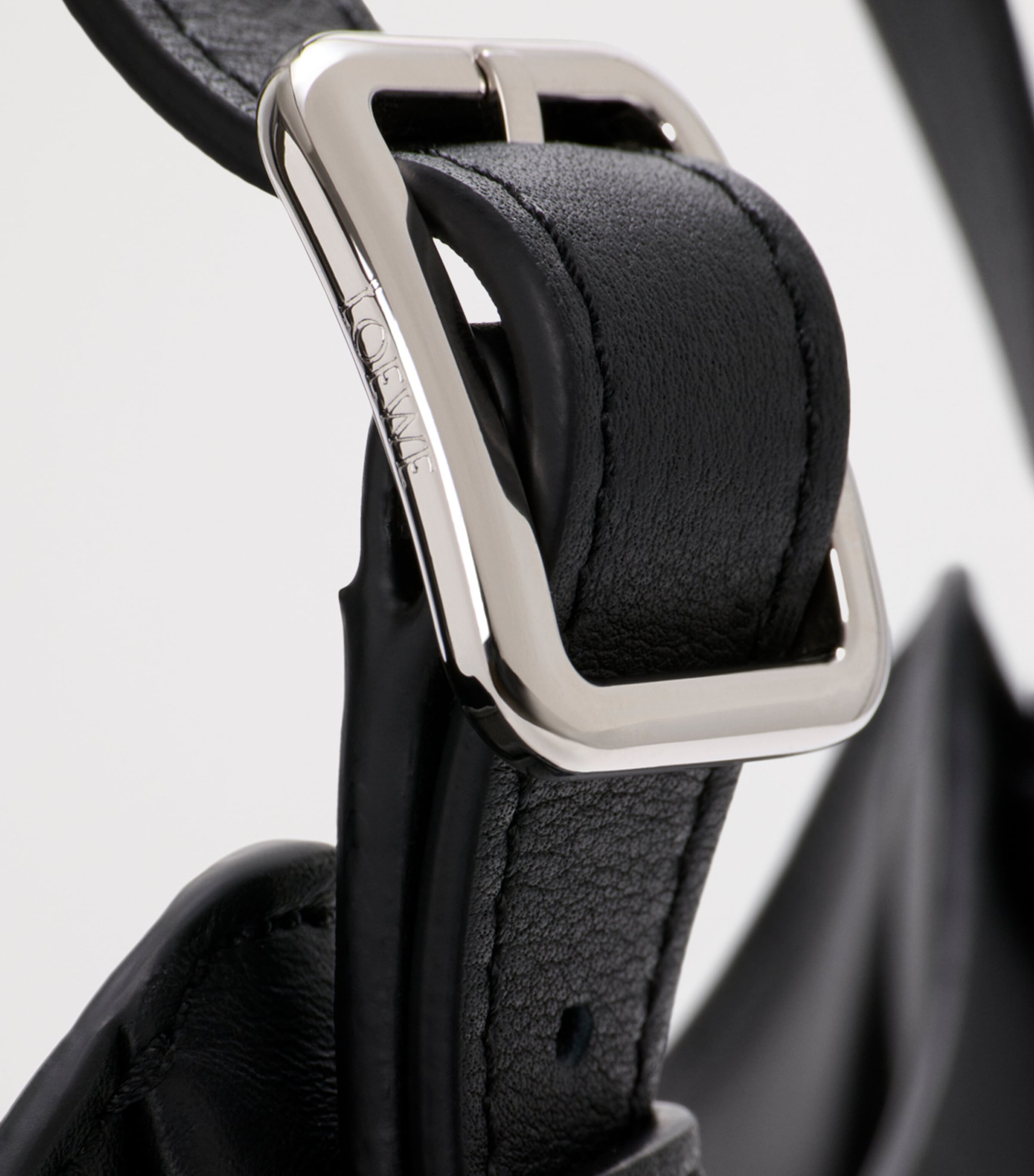 Leather Hammock Flip Tote Bag BLACK Image 7