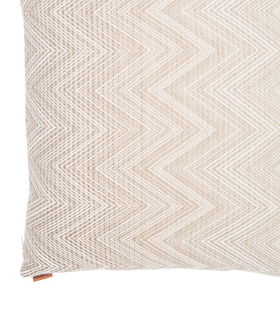 Zigzag Cushion (40cm x 40cm) 481-BEIGE/WHITE Image 2