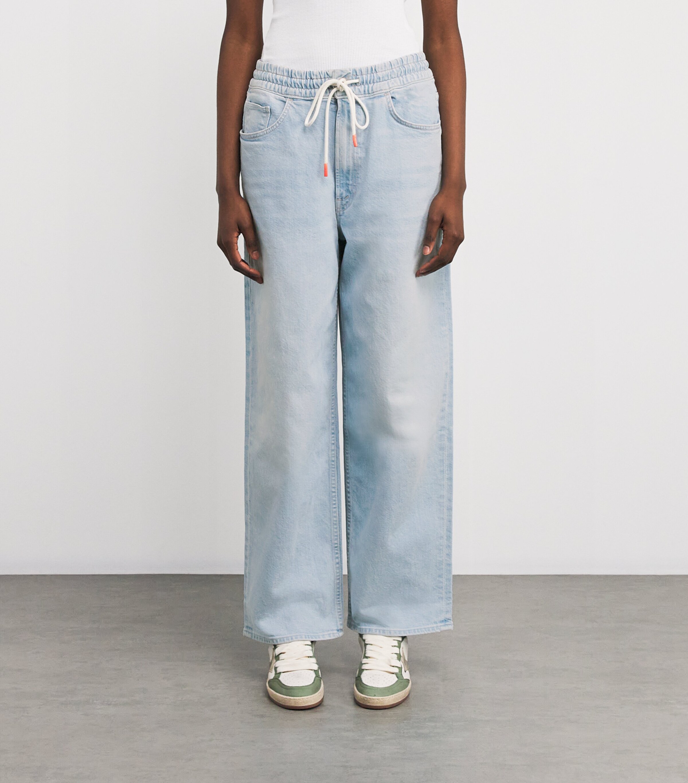MOTHER Womens The Drawn Tagger Flood Jeans Cowabunga Image 3